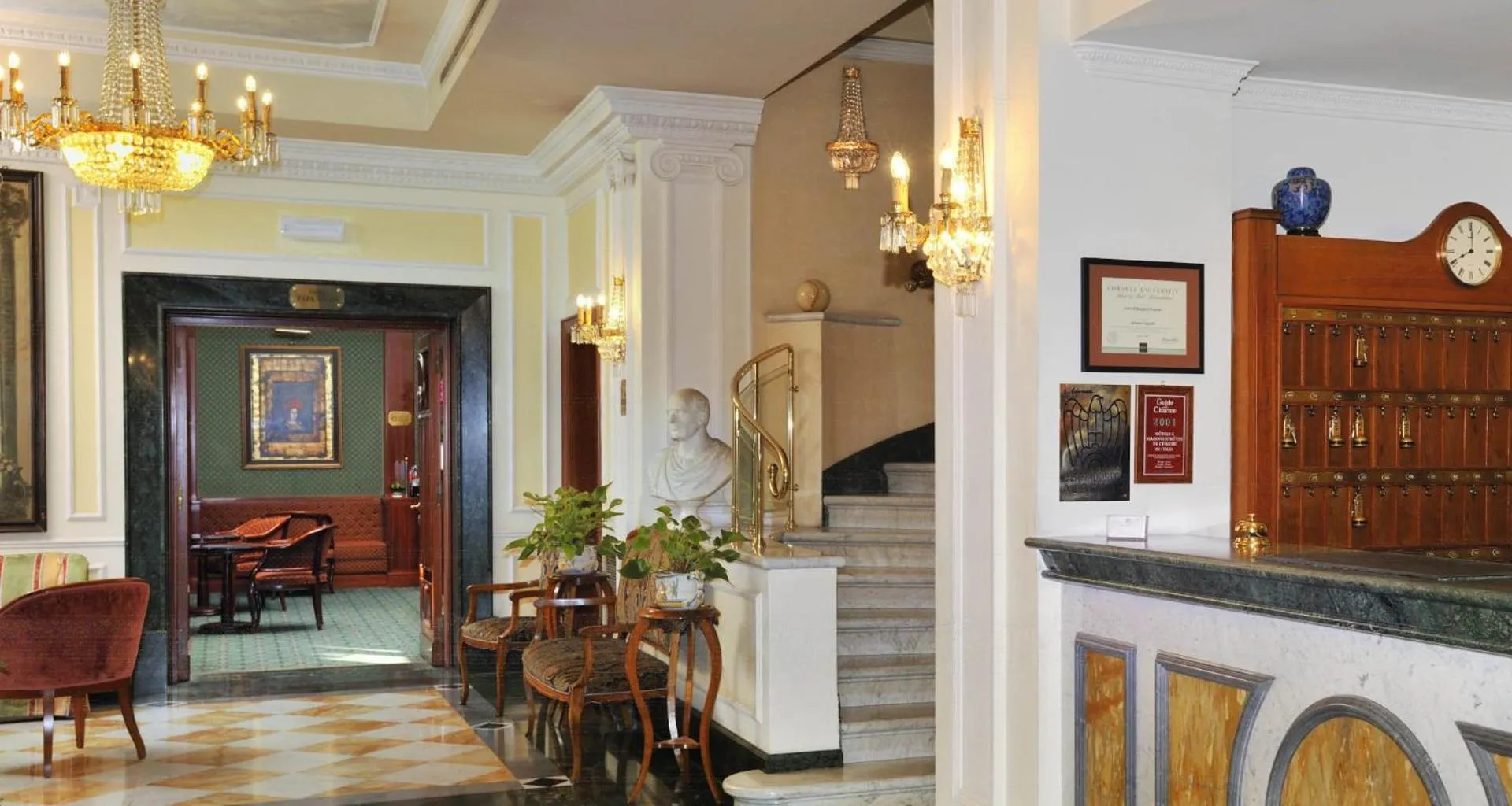 Lobby or reception in Hotel Mecenate Palace