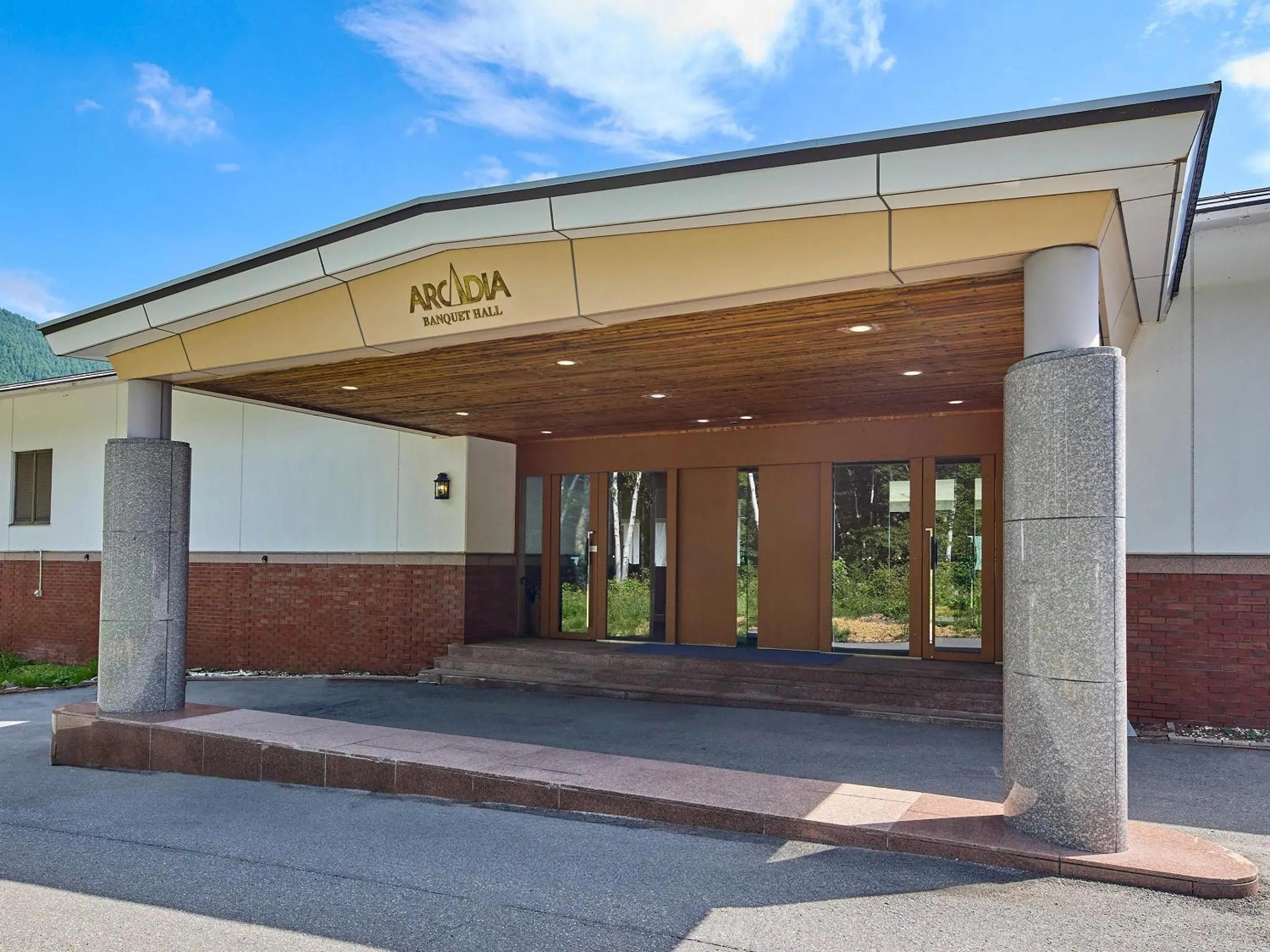 Facade/entrance in Arcadia