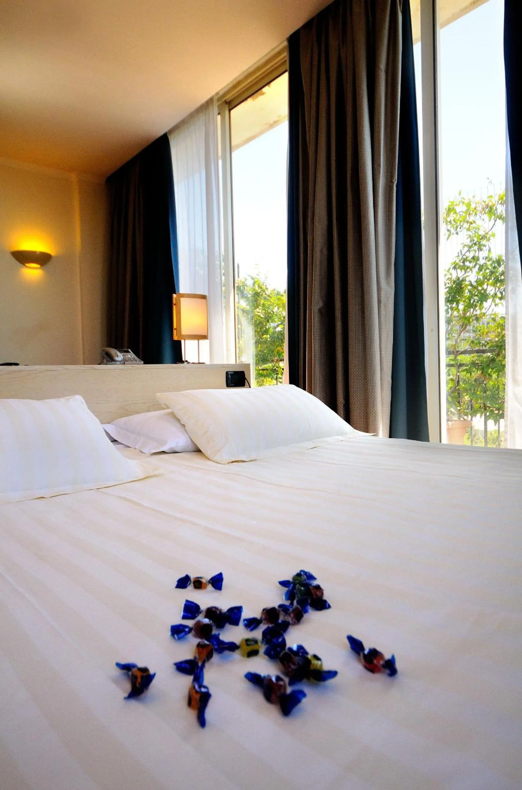 Bed in Best Western Hotel Globus