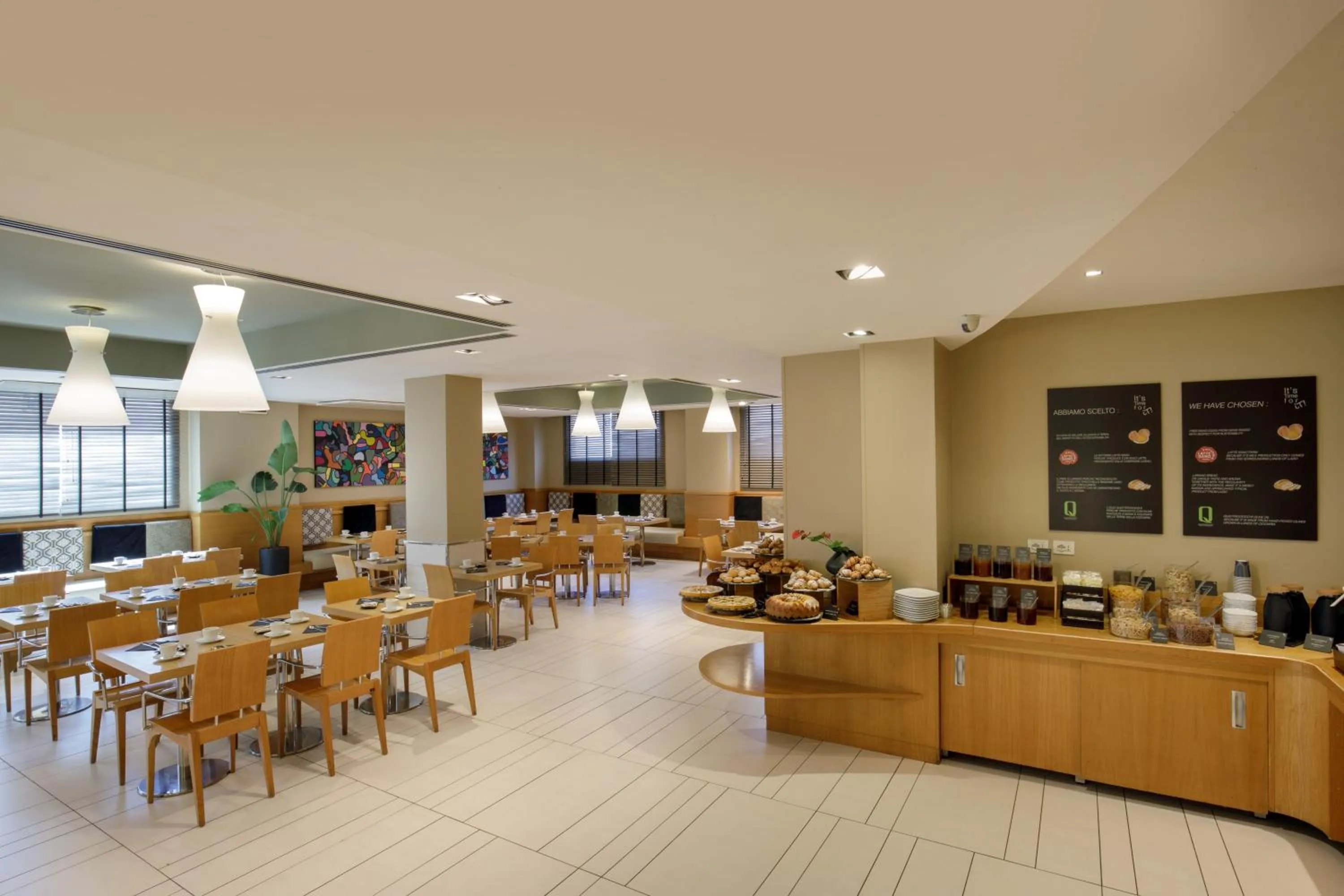 Restaurant/places to eat in Best Western Hotel Globus