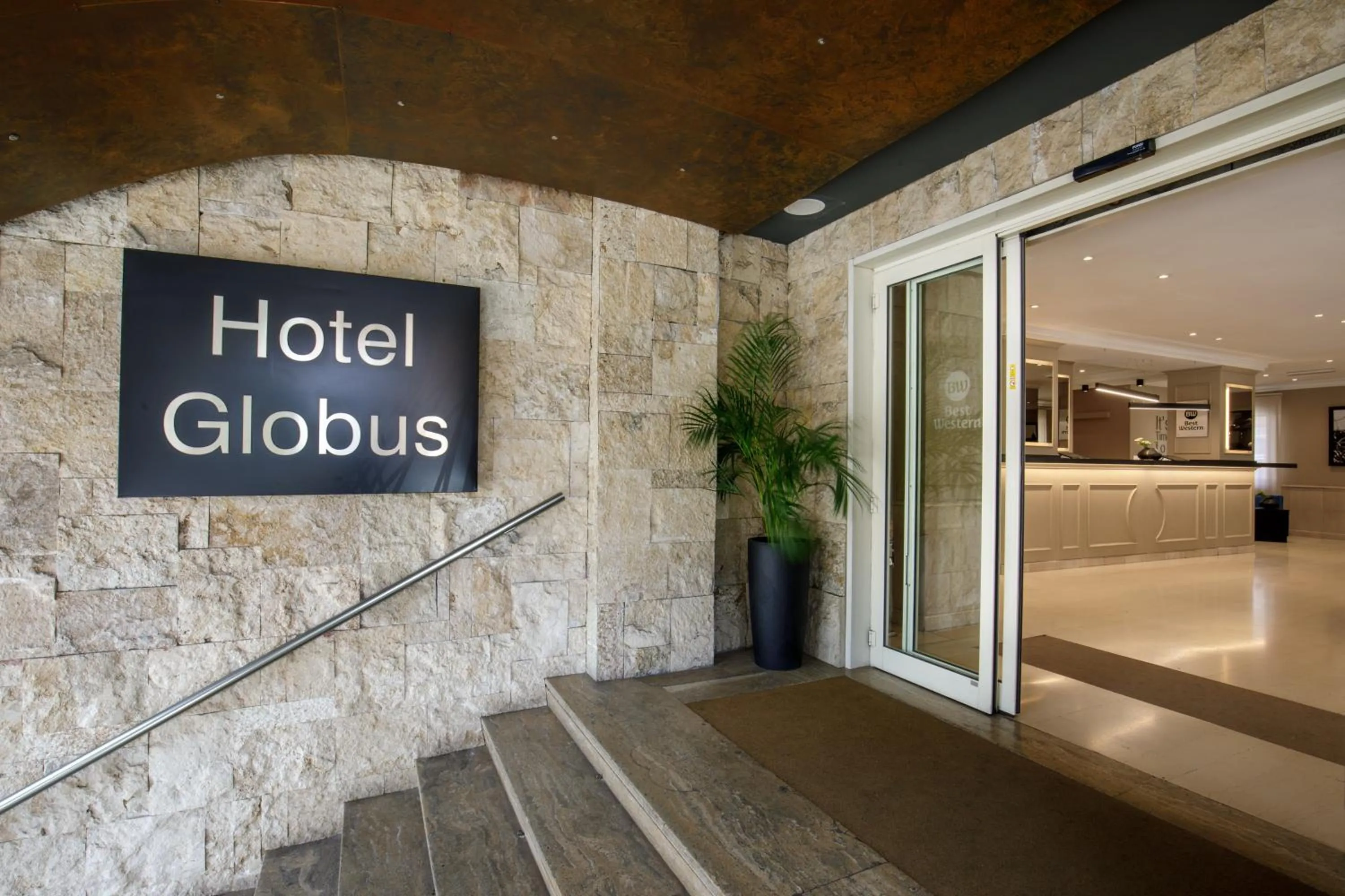Property building in Best Western Hotel Globus