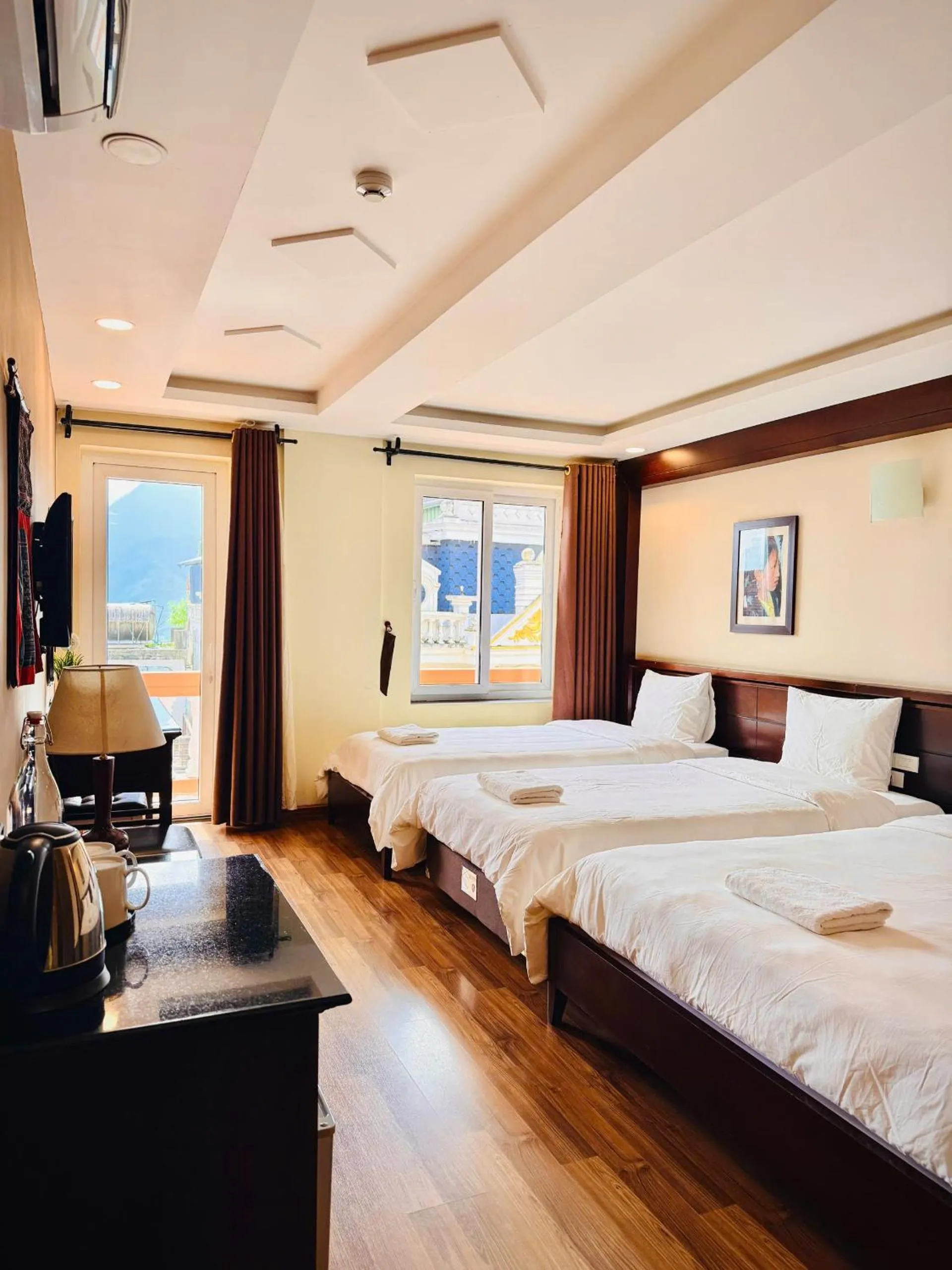 Bed in Cat Cat View Hotel