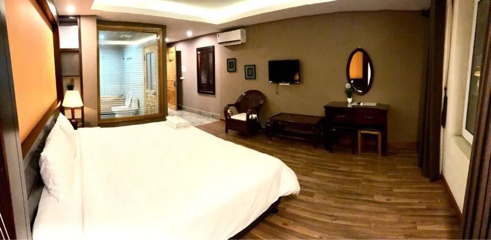 Bed in Cat Cat View Hotel