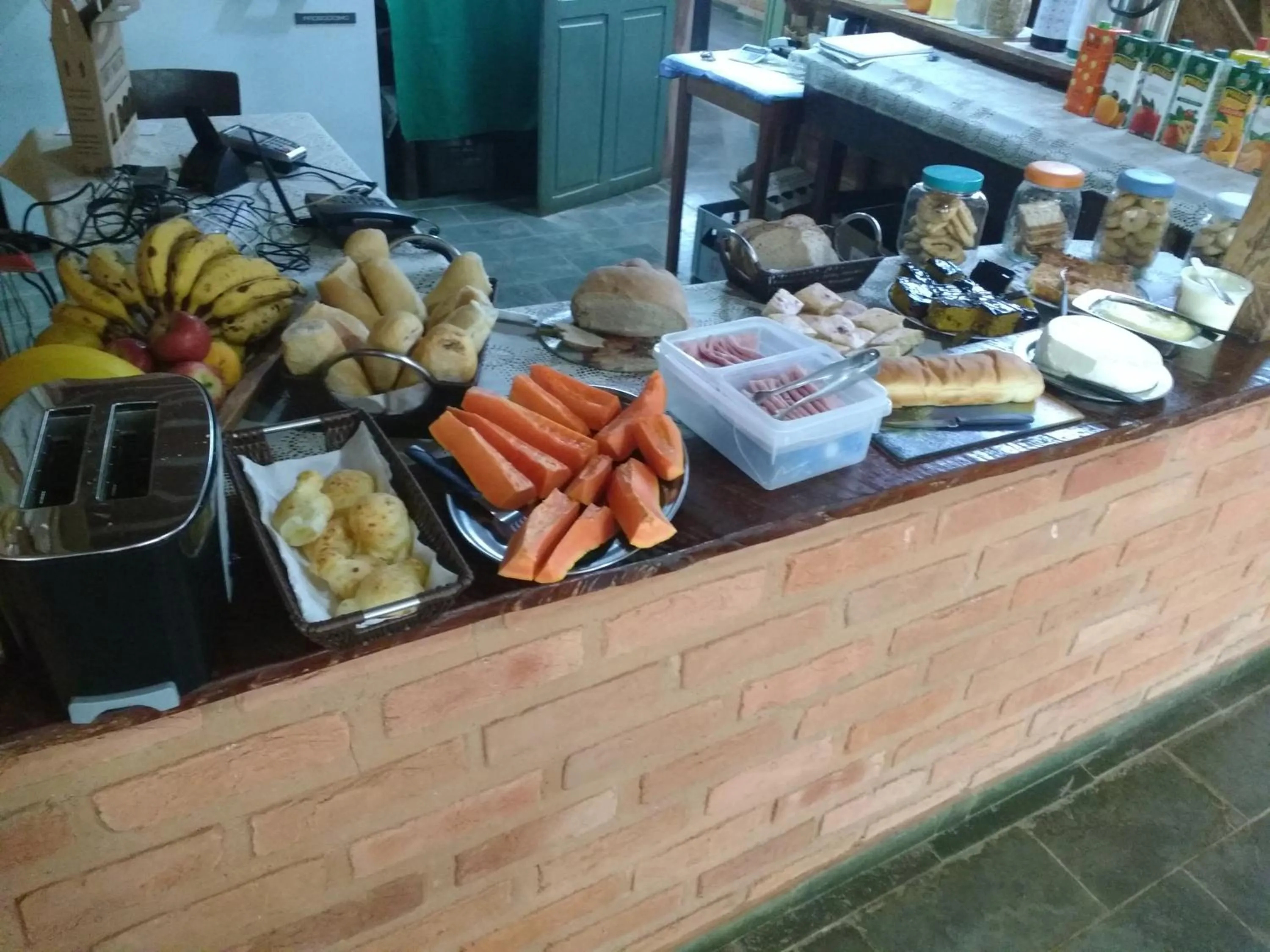 Breakfast in Reserva Canto da Vida Chalés e Camping