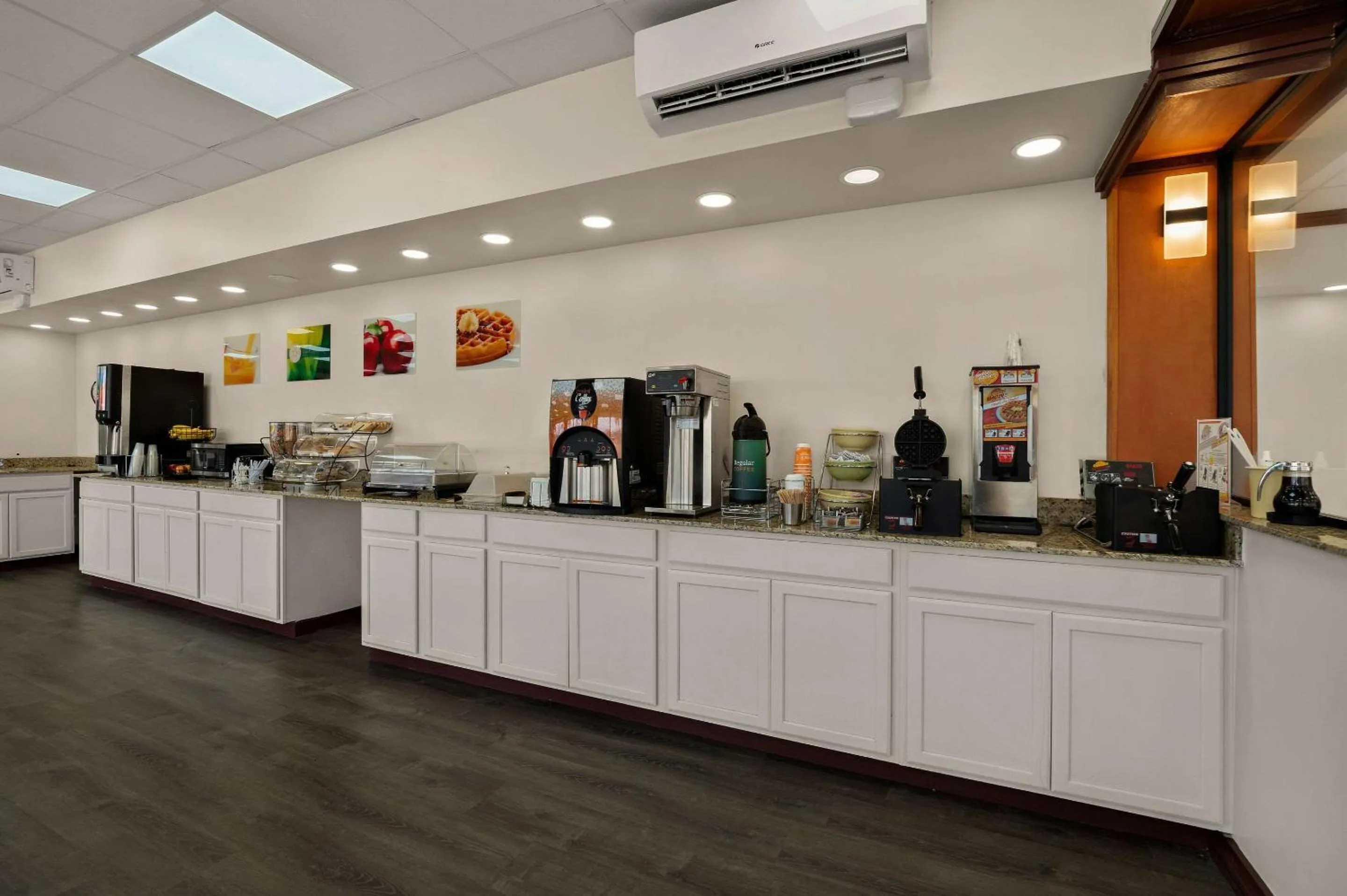 Breakfast in Quality Inn Yemassee