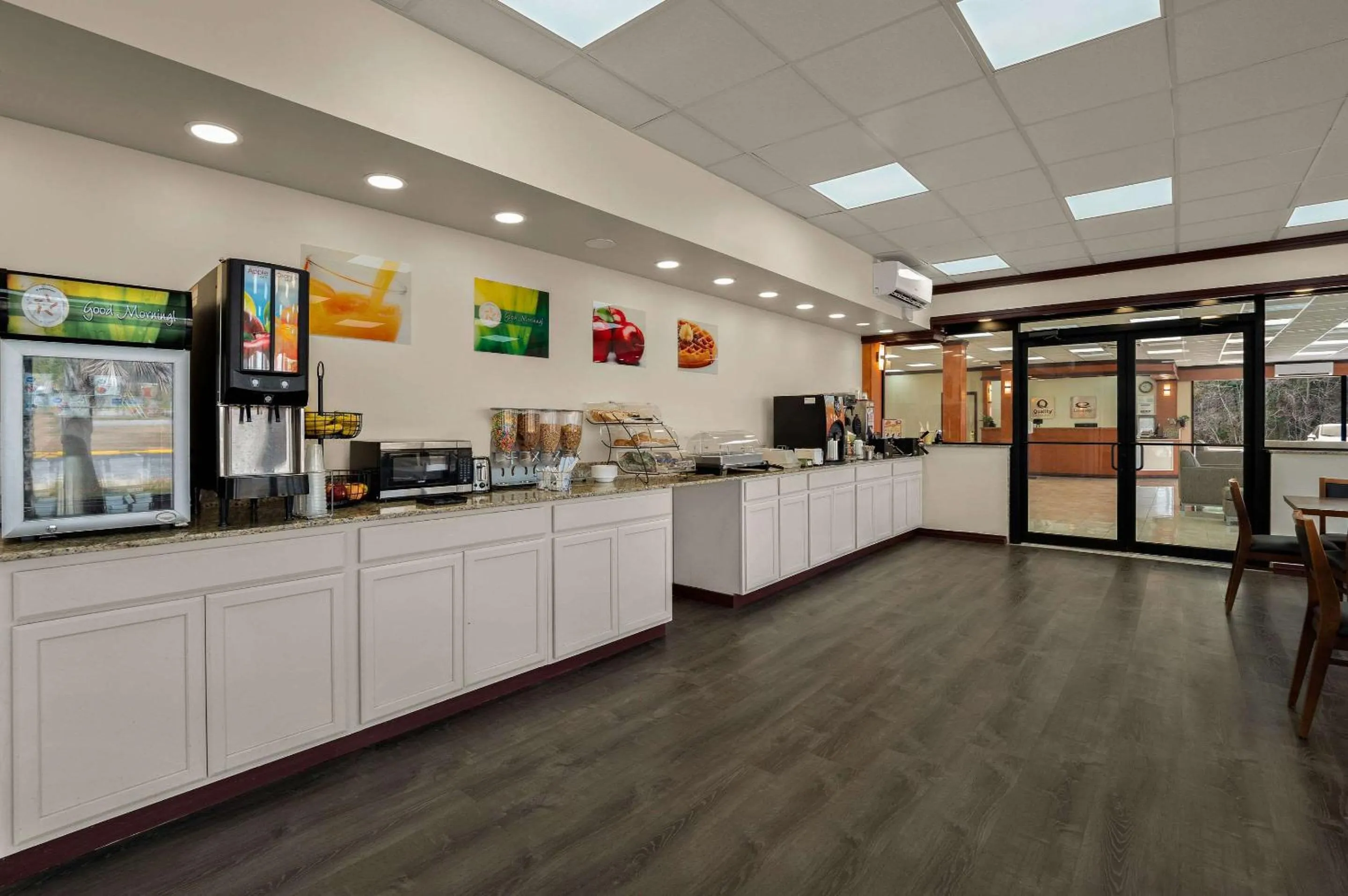 Breakfast in Quality Inn Yemassee