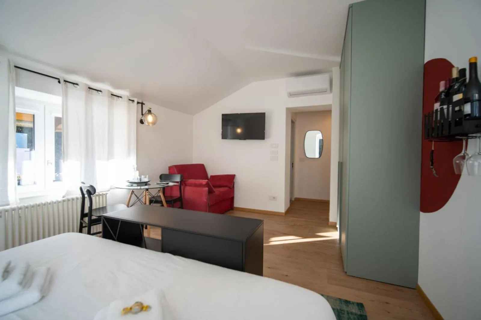 Photo of the whole room, Bed in Guesthouse diWINE