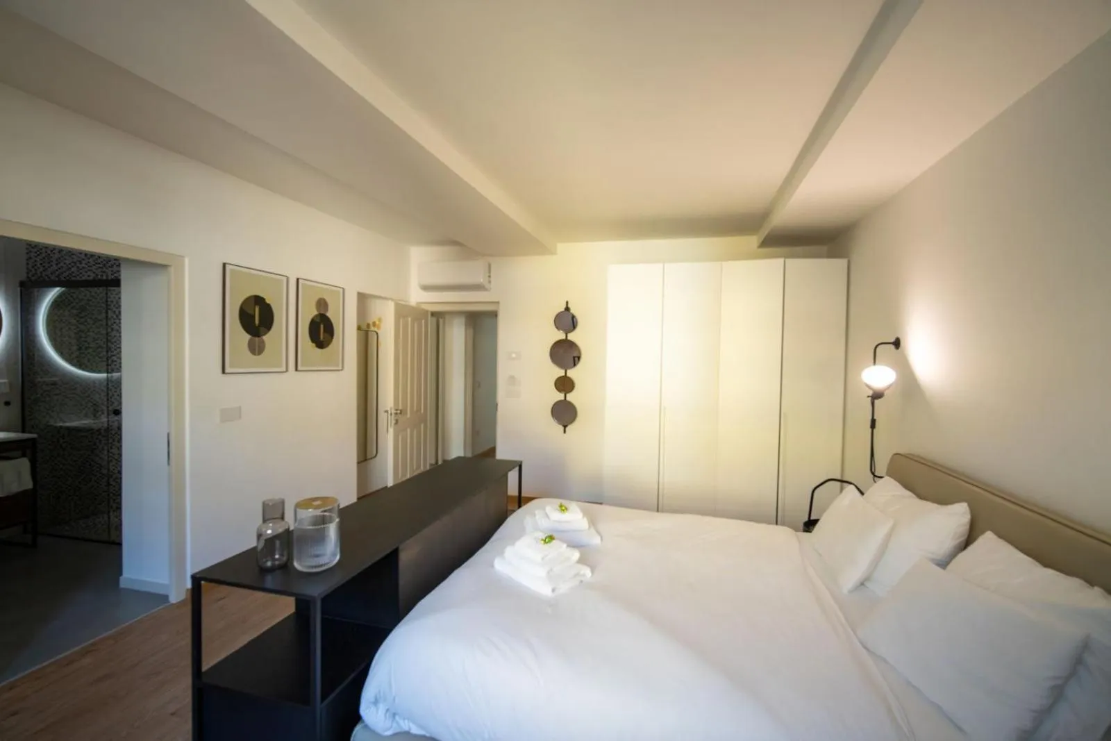 Photo of the whole room, Bed in Guesthouse diWINE