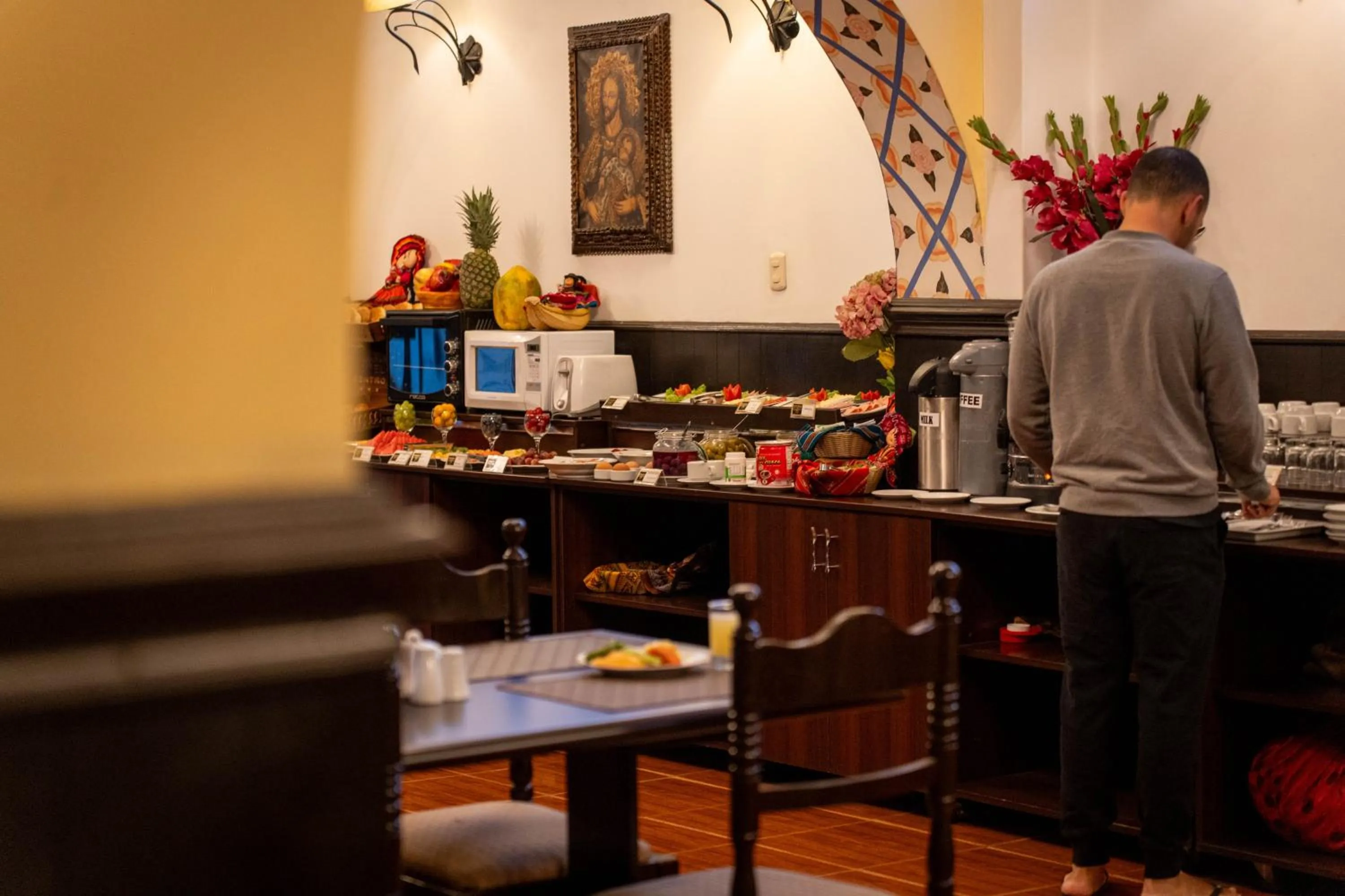 Buffet breakfast in Casona Plaza Hotel Centro