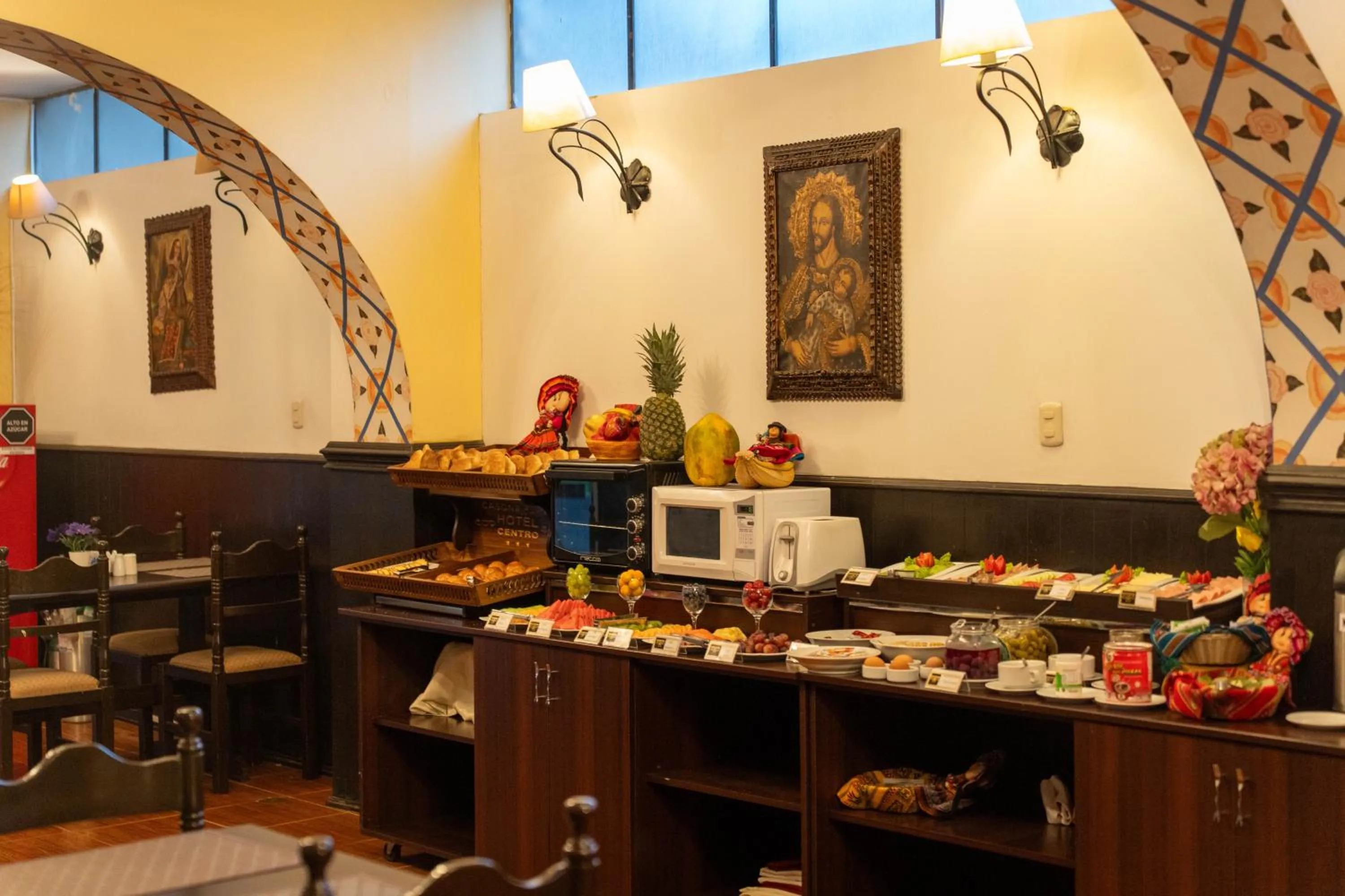 Buffet breakfast in Casona Plaza Hotel Centro