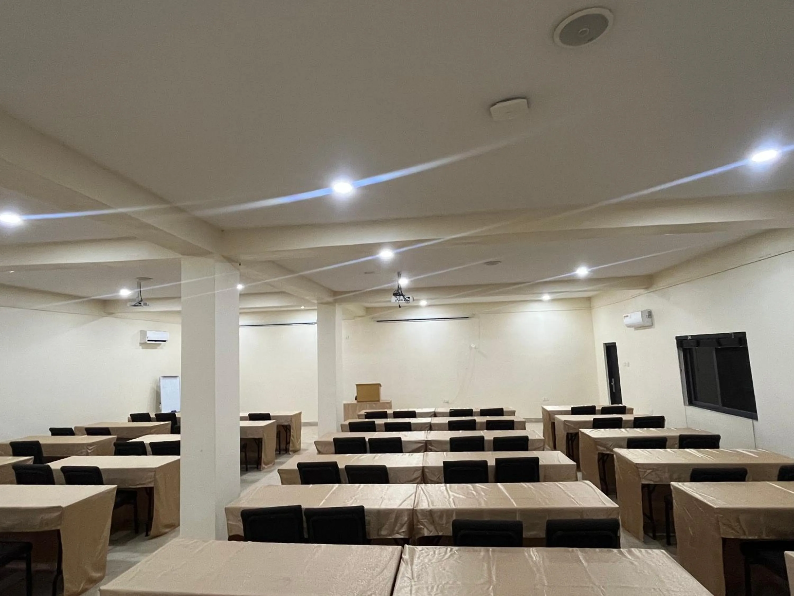 TV and multimedia in Adis Hotels Prime