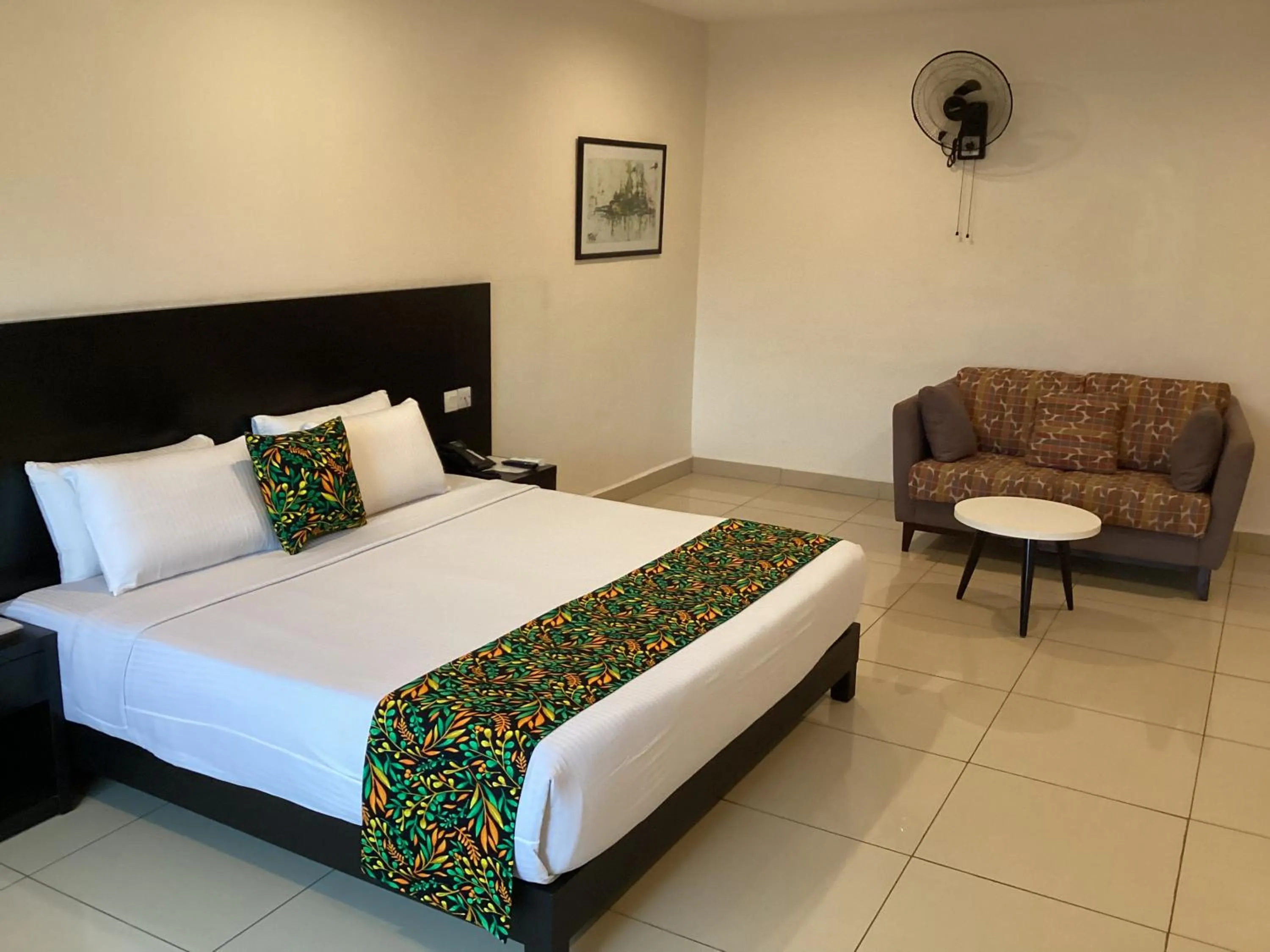 Bed in Adis Hotels Prime