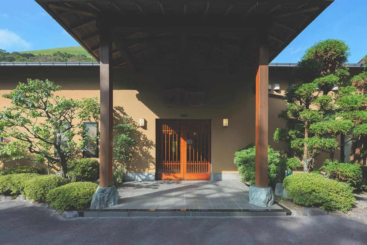 Property building in Hanare Yado Yosizumi