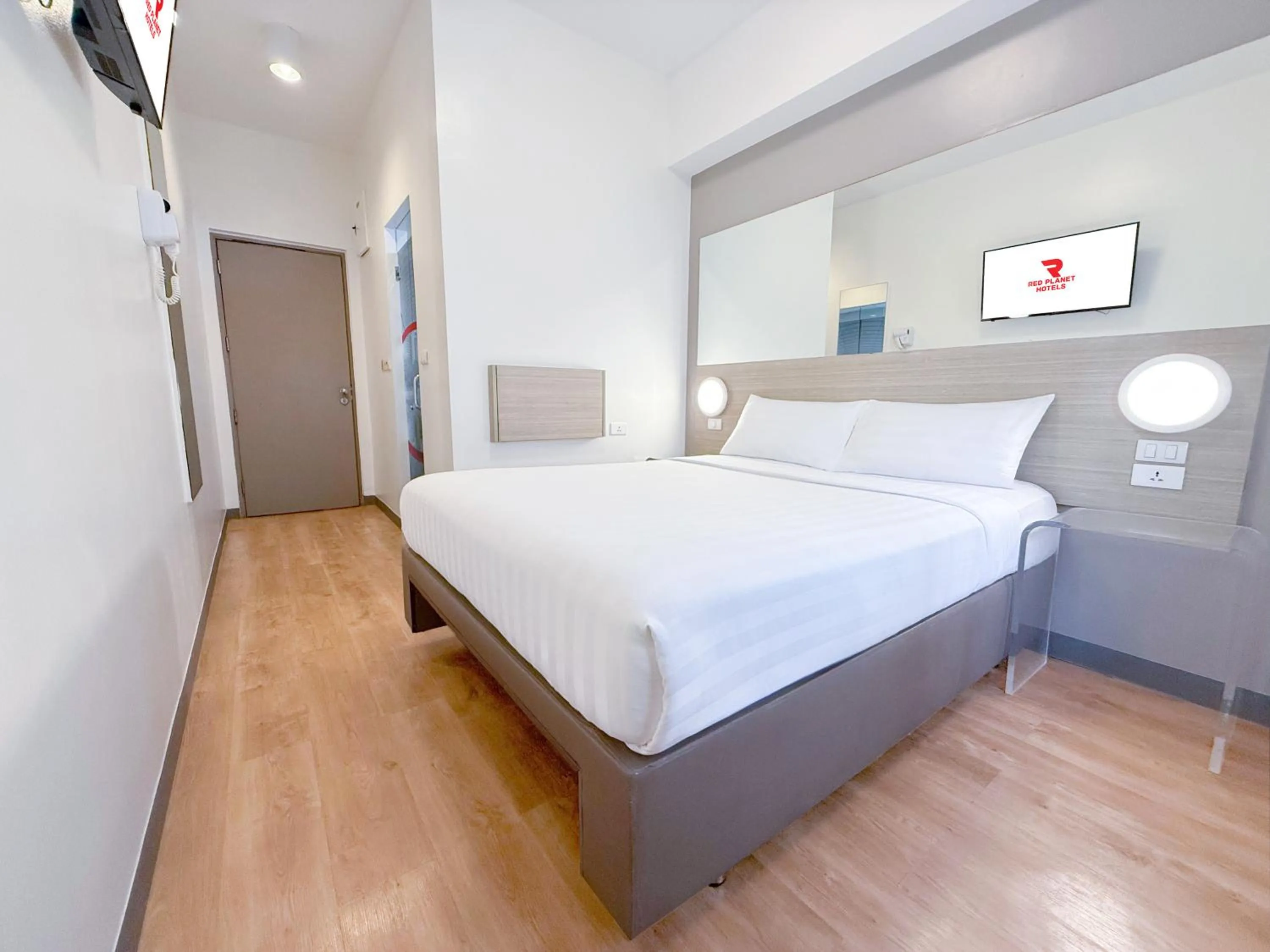 Bed in Red Planet Davao