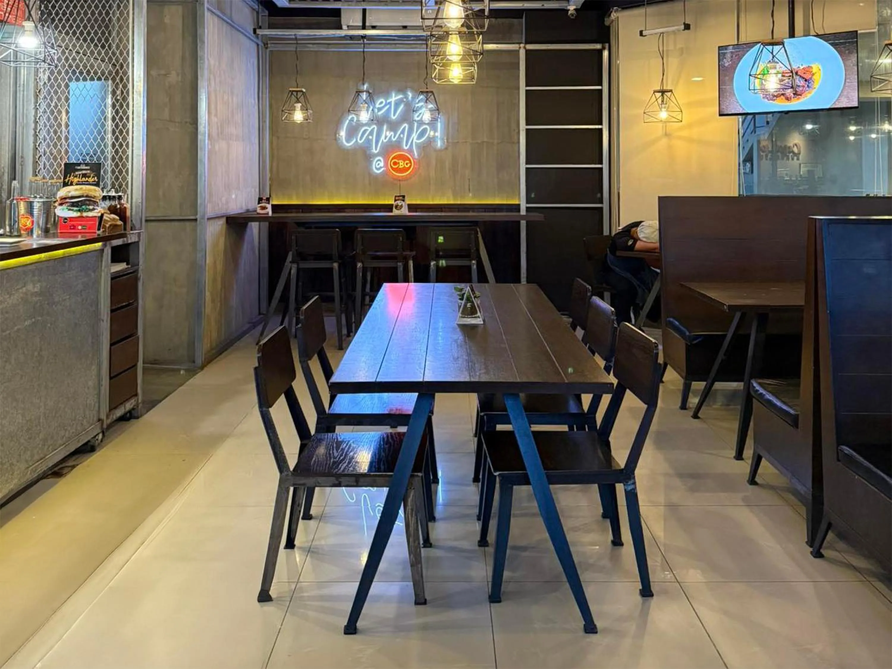 Restaurant/places to eat in Red Planet Davao