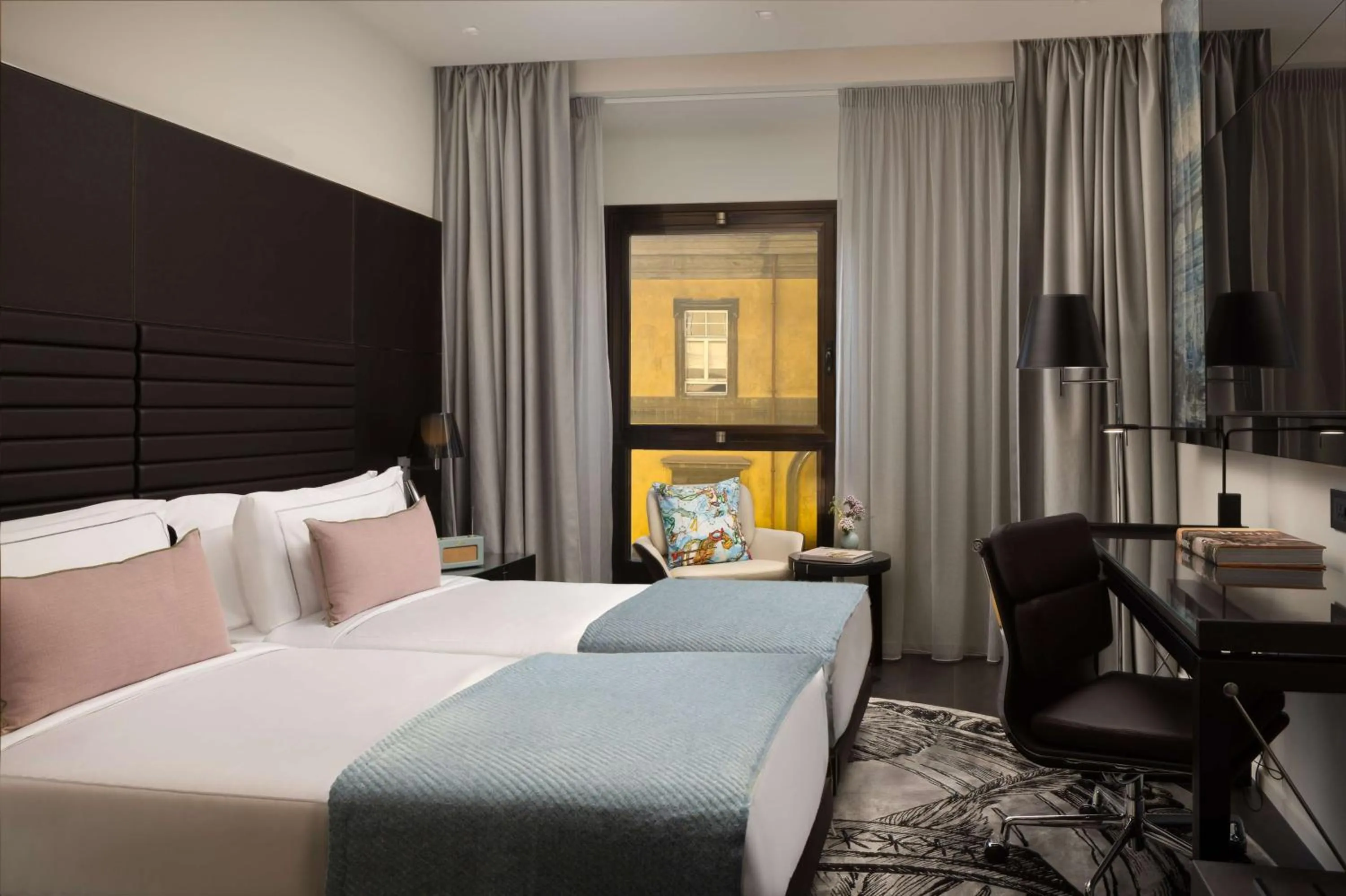 Bedroom, Bed in art'otel Rome Piazza Sallustio, Powered by Radisson Hotels