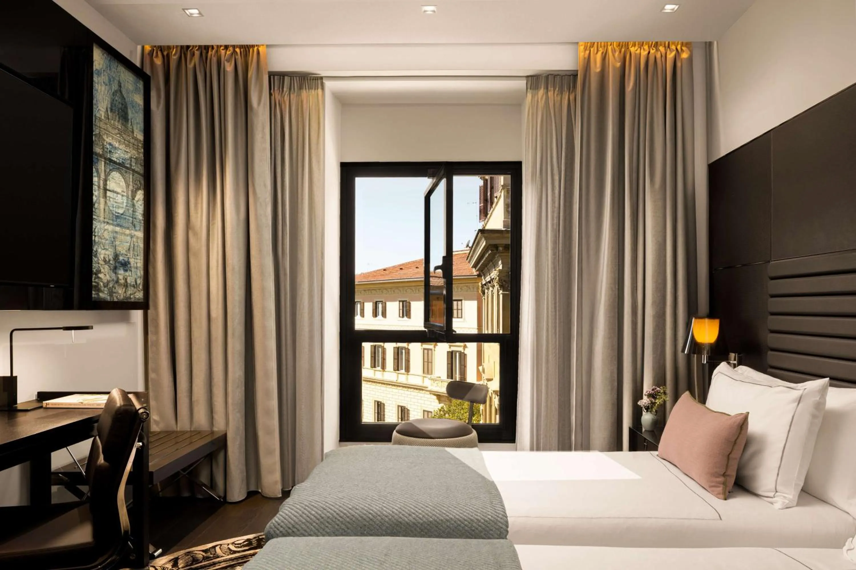 Bedroom, Bed in art'otel Rome Piazza Sallustio, Powered by Radisson Hotels