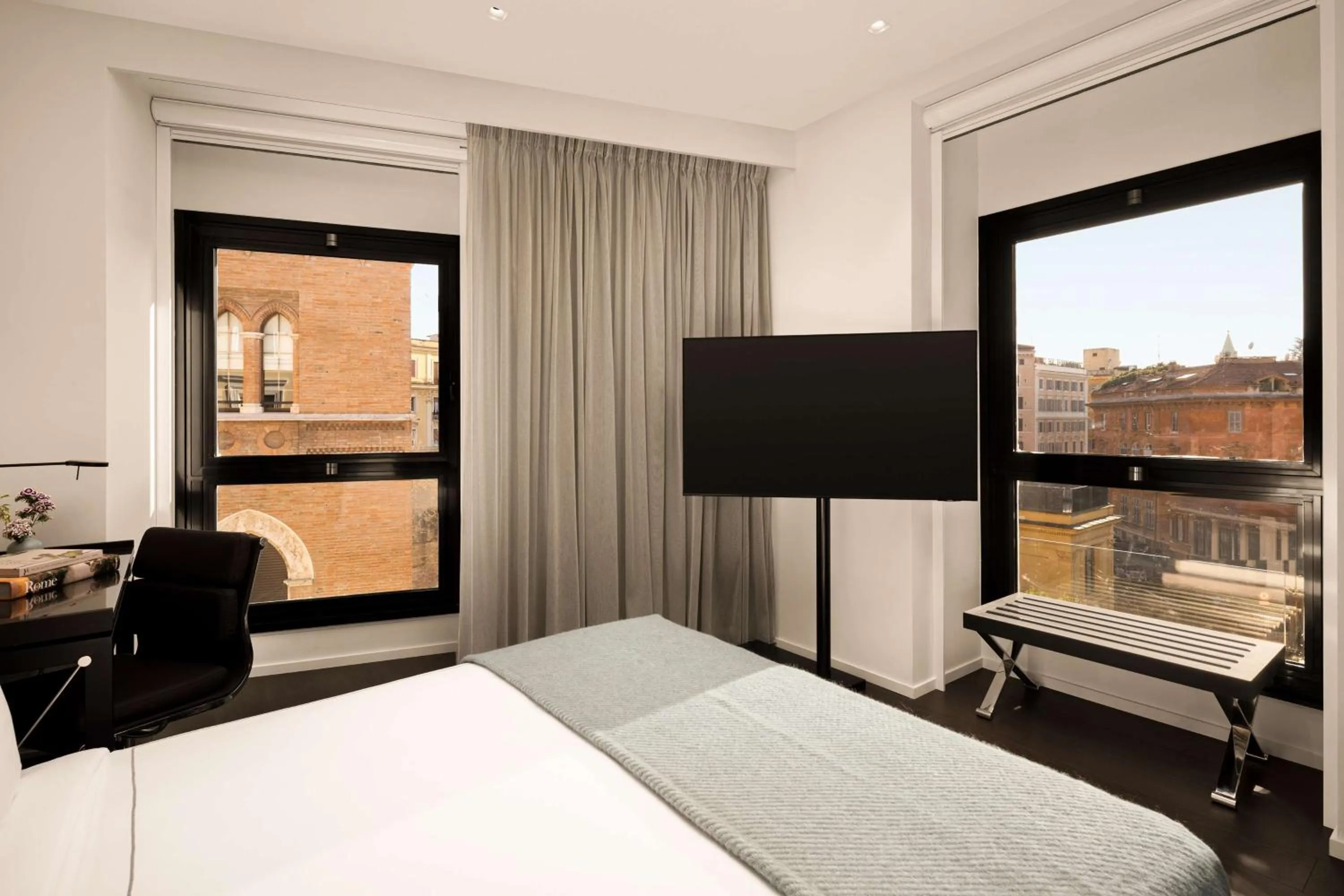 Bedroom, Bed in art'otel Rome Piazza Sallustio, Powered by Radisson Hotels