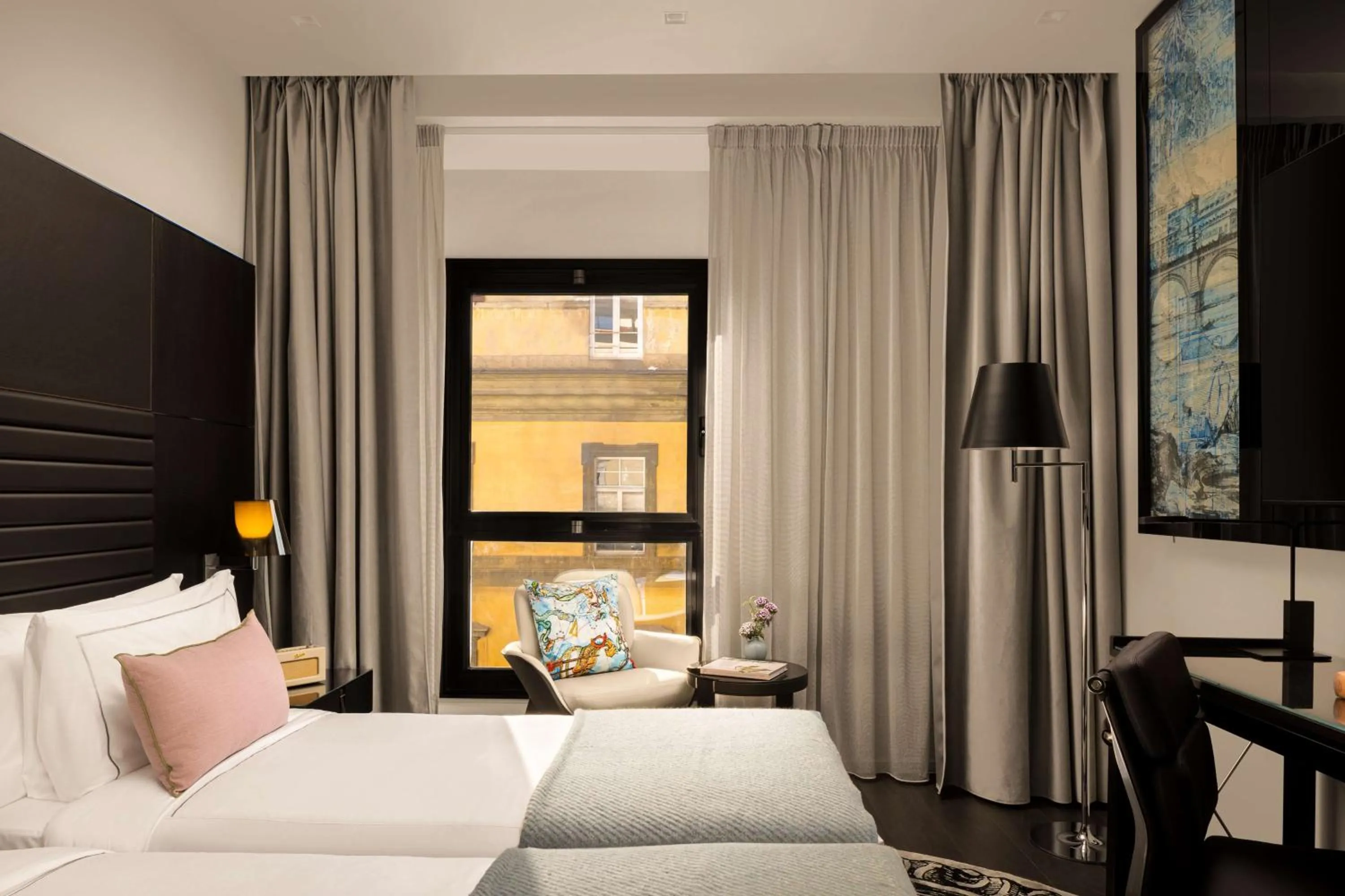 Bedroom, Bed in art'otel Rome Piazza Sallustio, Powered by Radisson Hotels