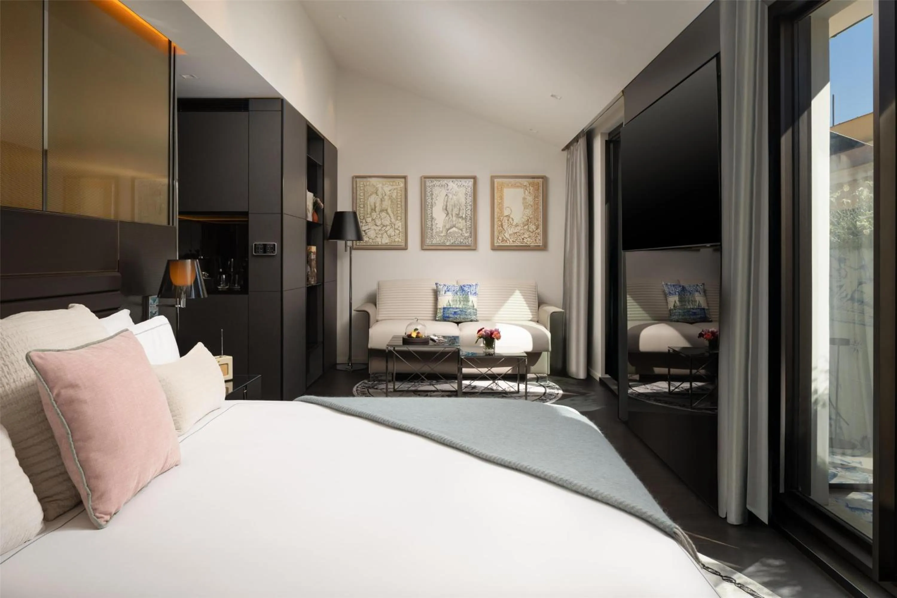 Photo of the whole room, Bed in art'otel Rome Piazza Sallustio, Powered by Radisson Hotels