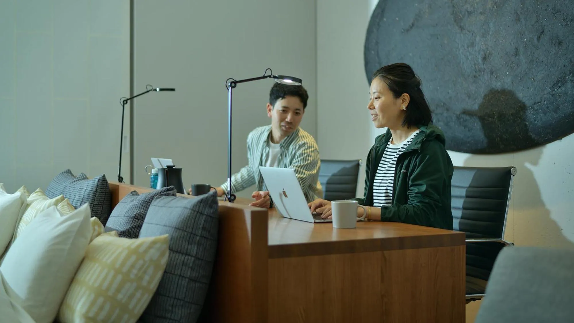 People in Shin Toji Hotel Lulud
