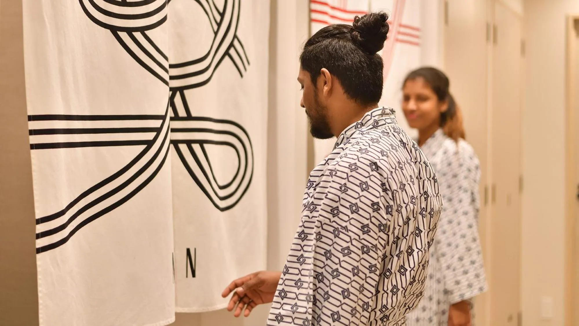 People in Shin Toji Hotel Lulud