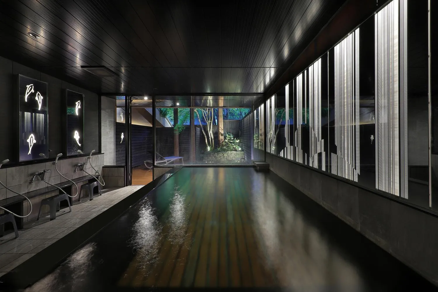 Hot Spring Bath in Shin Toji Hotel Lulud