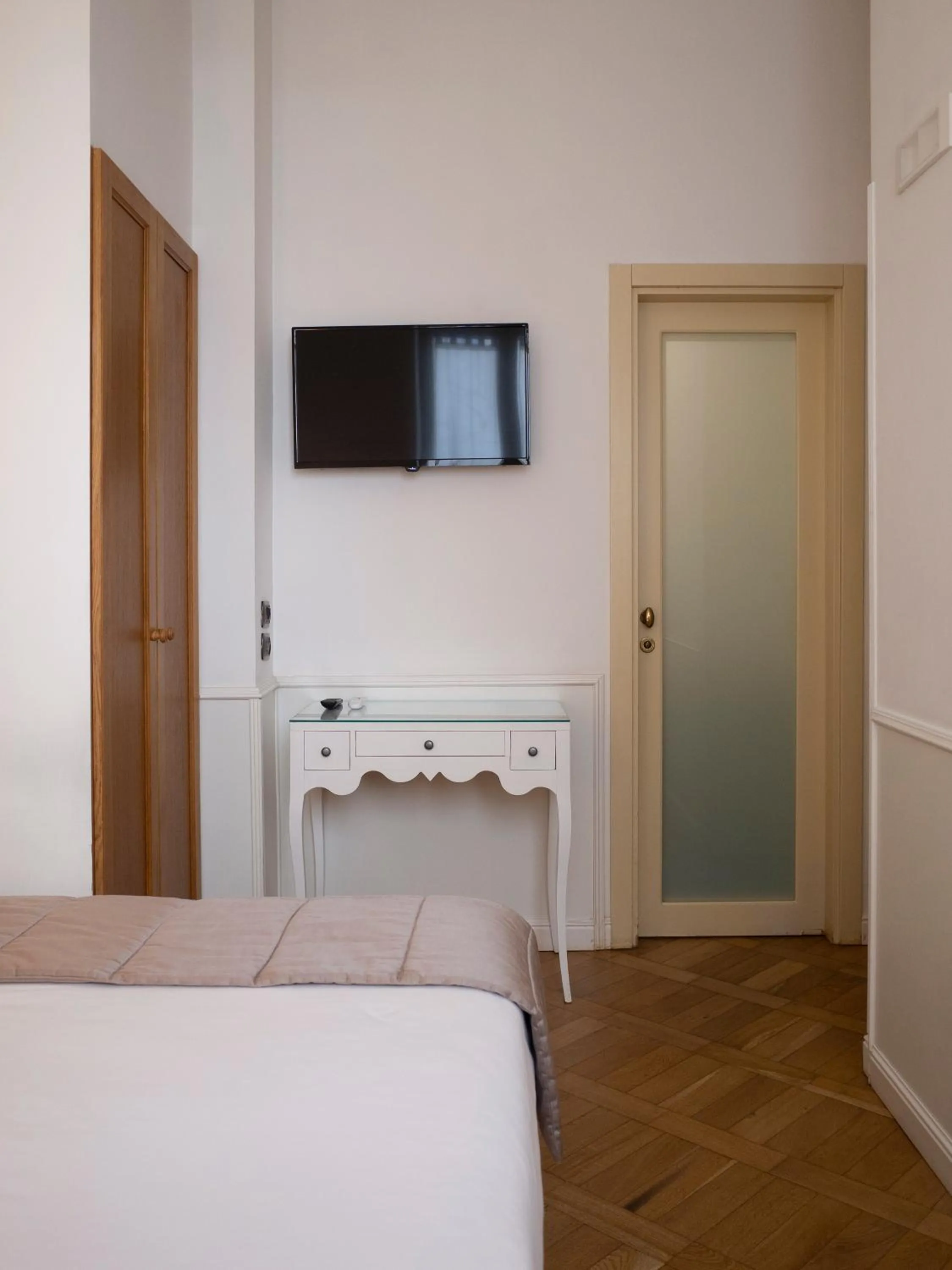 Bed in Grand Hotel Europa & Restaurant