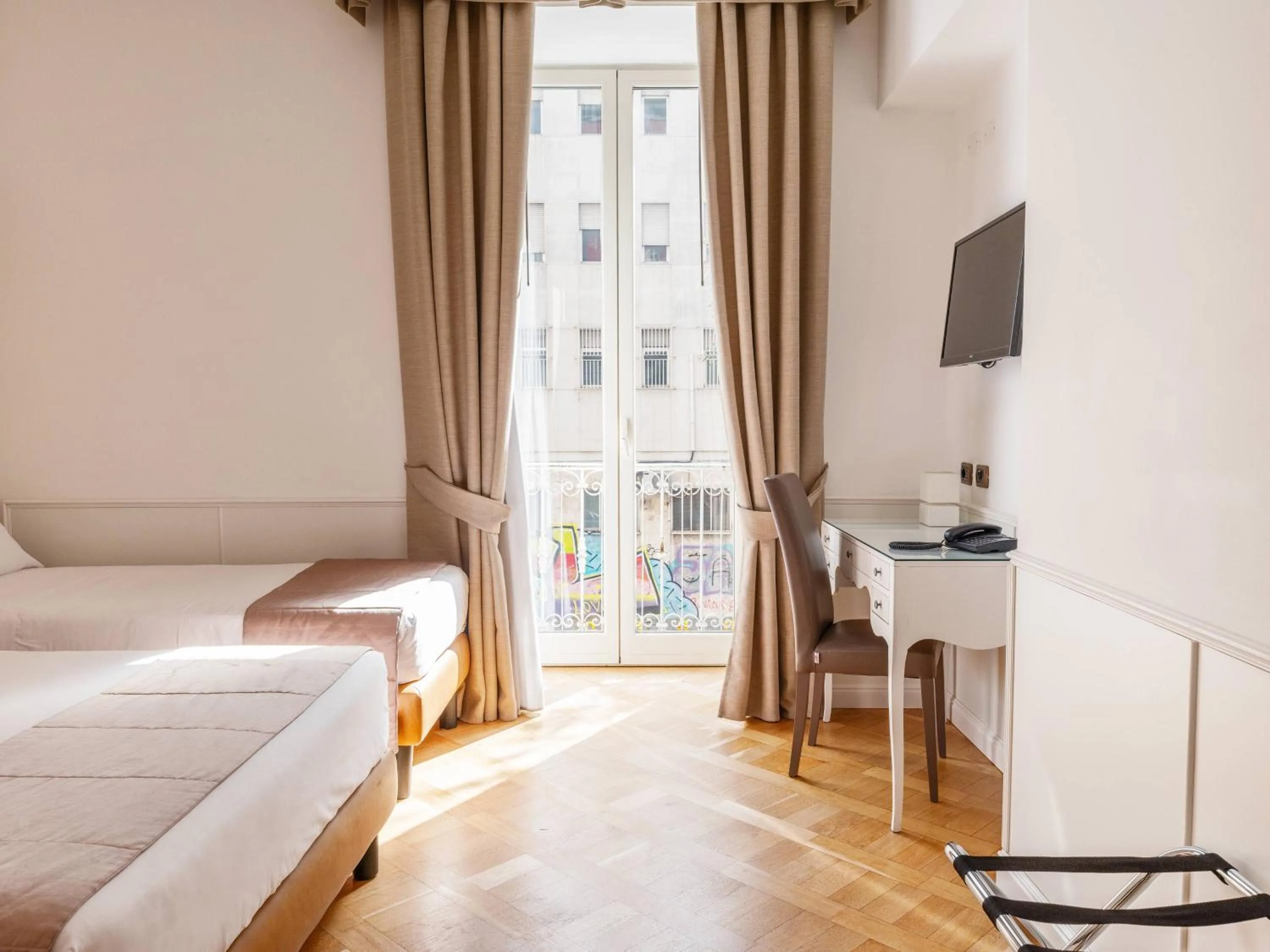 Bed in Grand Hotel Europa & Restaurant