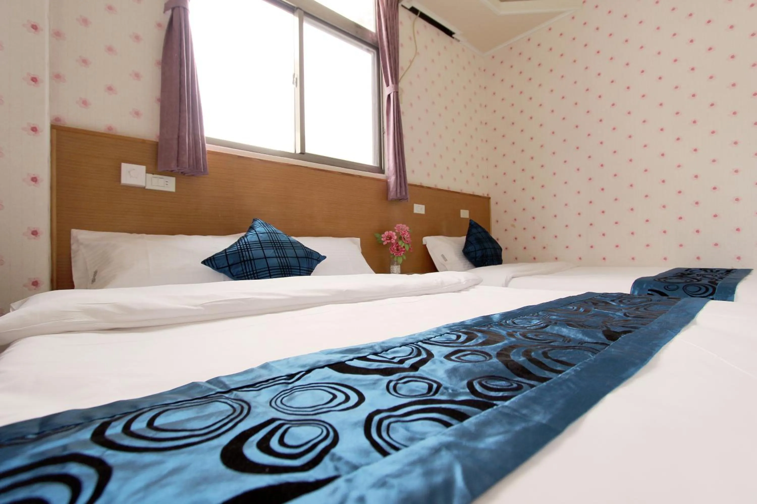 Bedroom, Bed in Tau Tau Chu Hotel