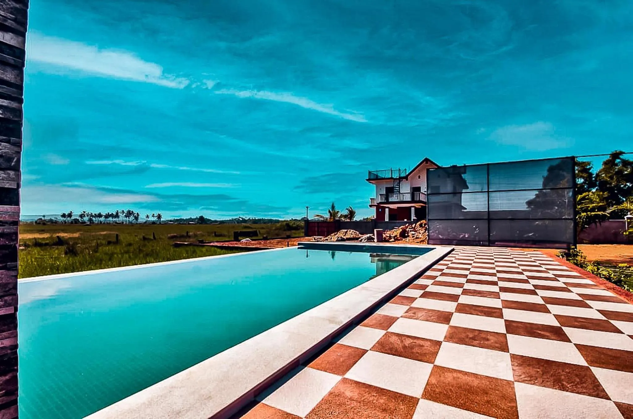 Property building in Rofinos Cottages