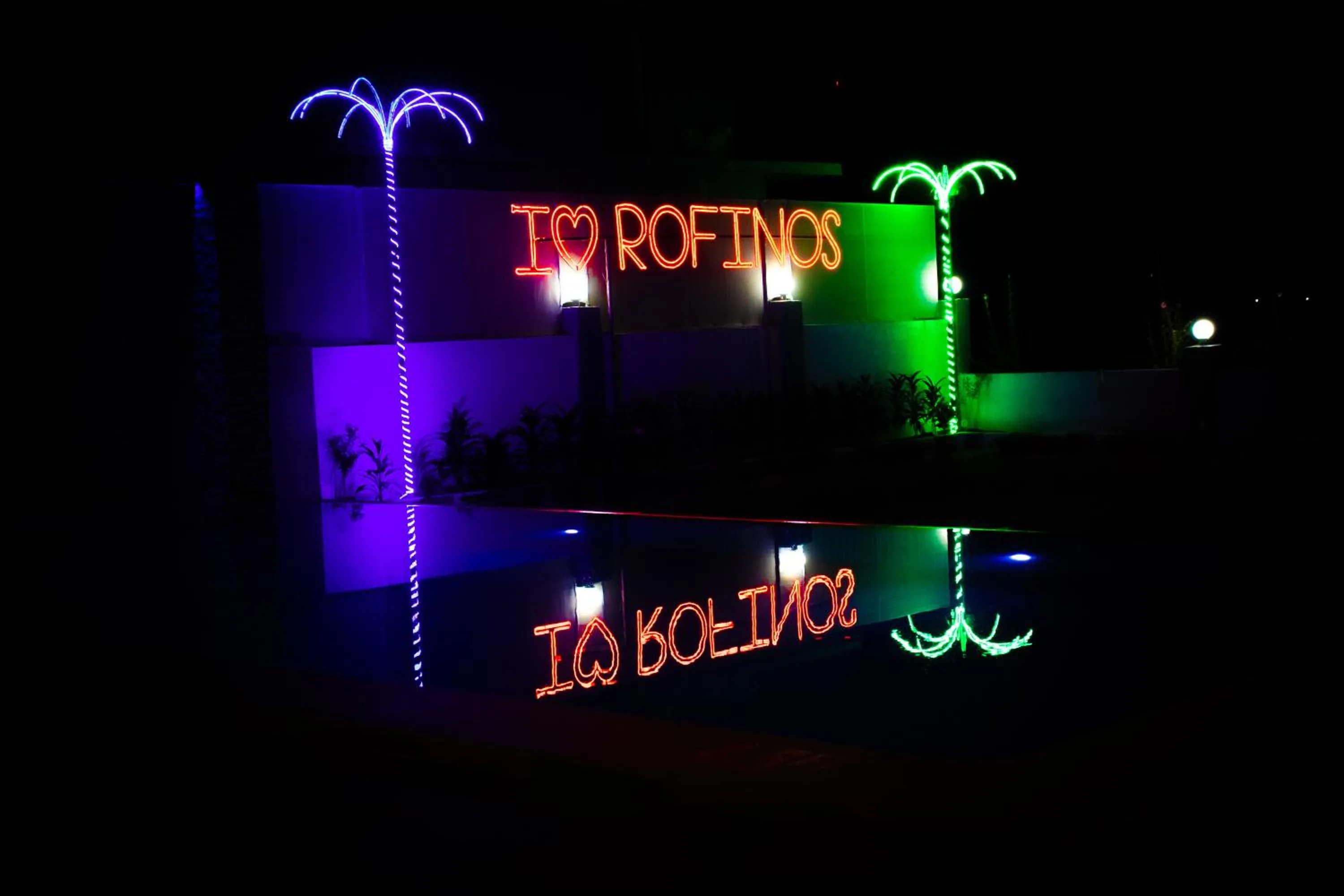 Night in Rofinos Cottages