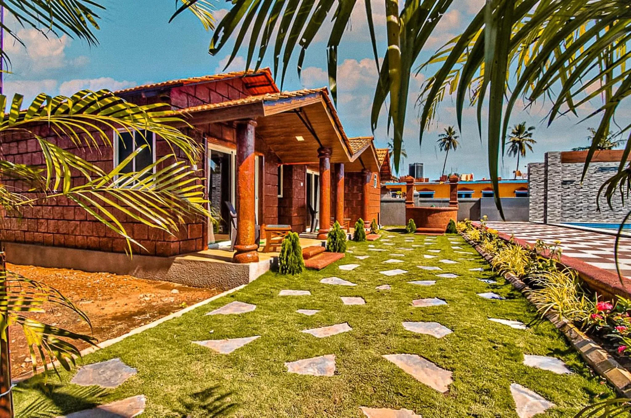 Property building in Rofinos Cottages