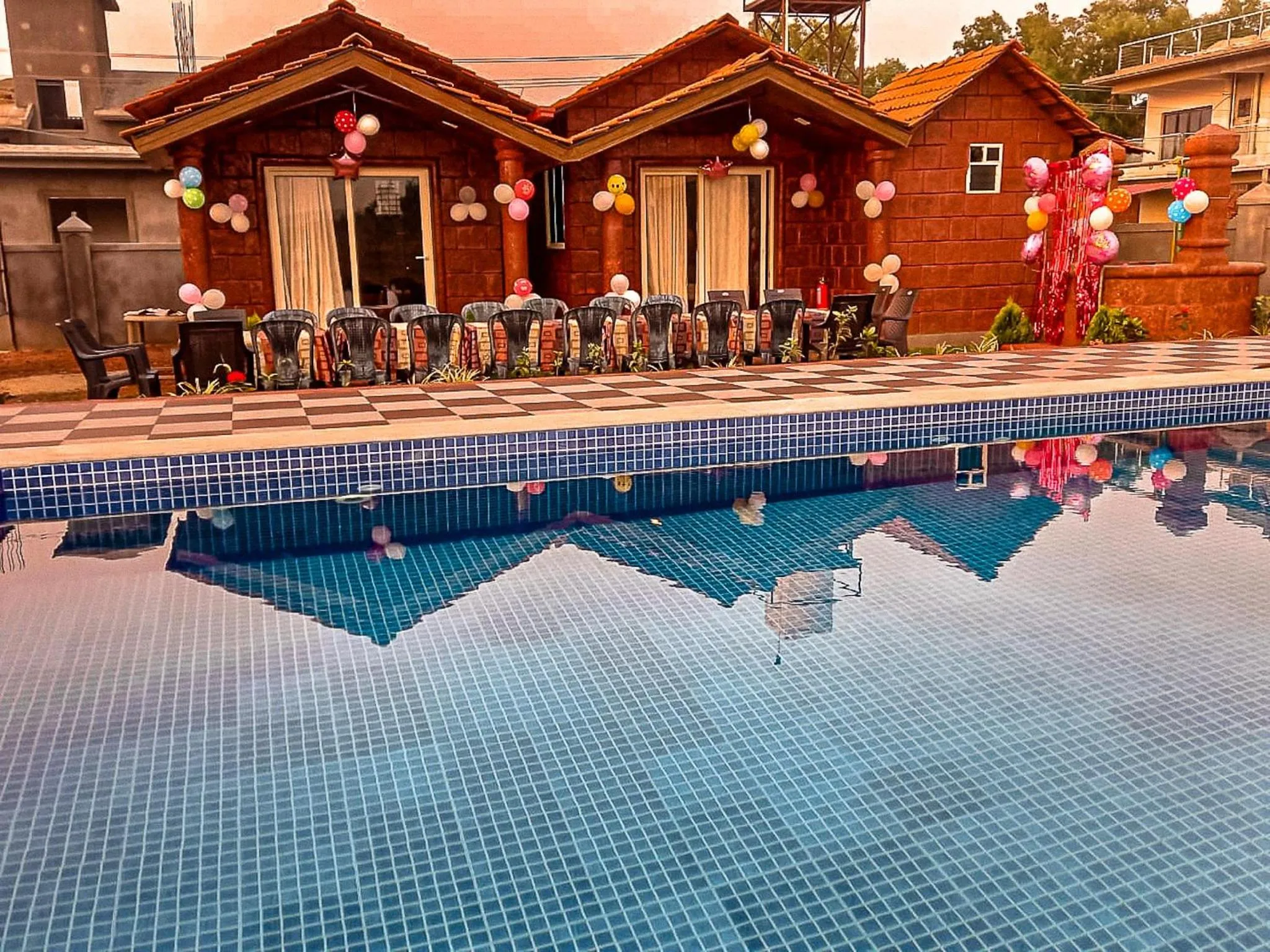 Property building in Rofinos Cottages