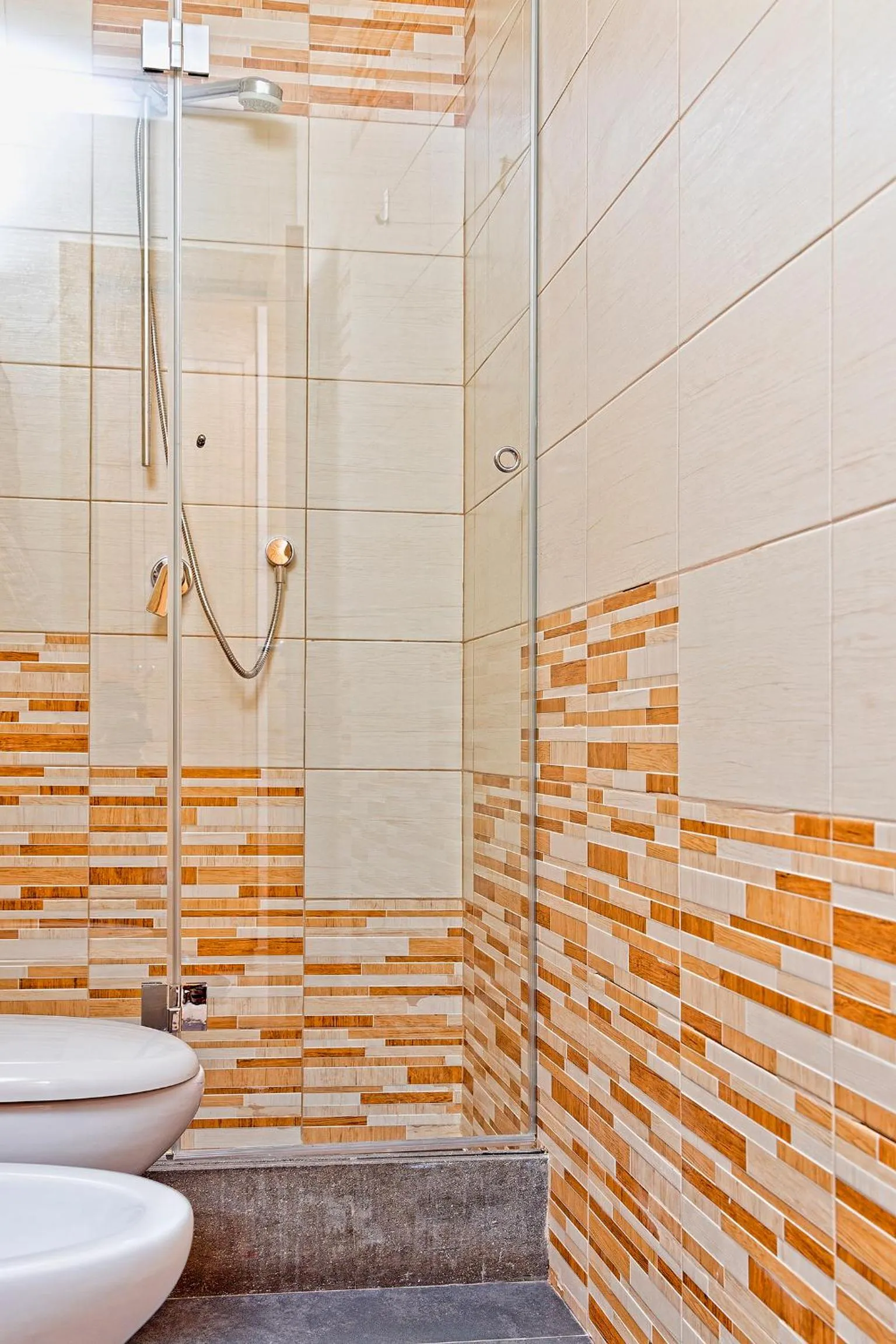 Shower in Airone Hotel