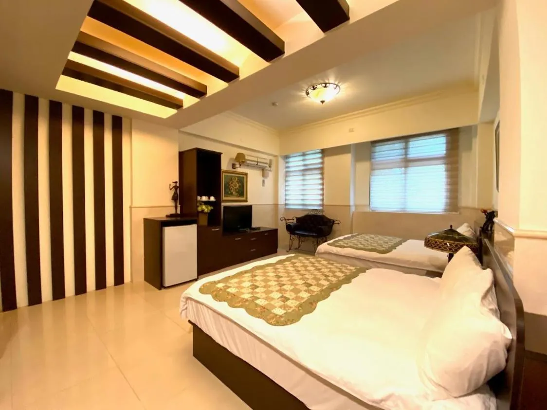 Bed in Ho Feng Private Hotel 電梯自助民宿