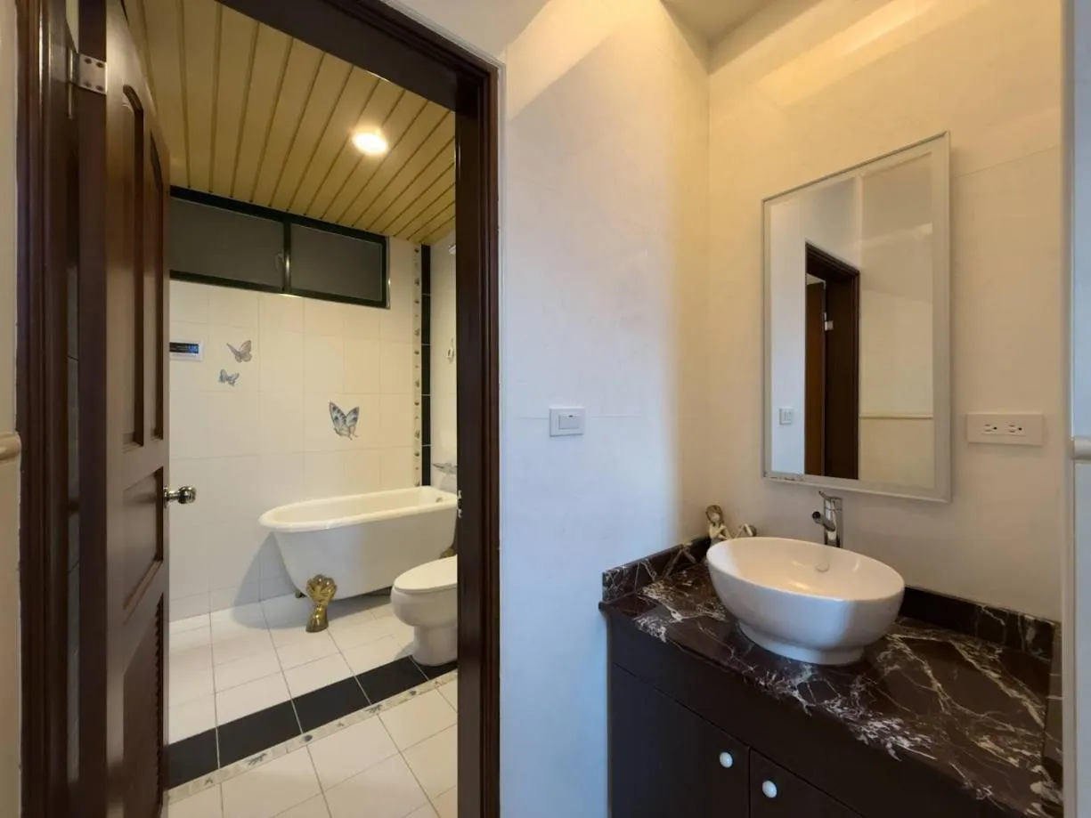 Ho Feng Private Hotel 電梯自助民宿