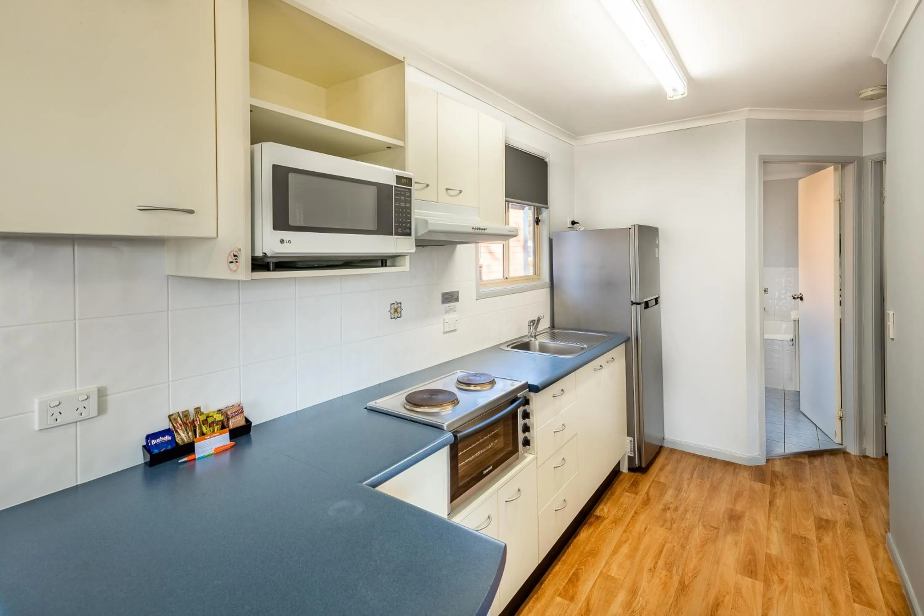 Kitchen or kitchenette in Ingenia Holidays Bonny Hills