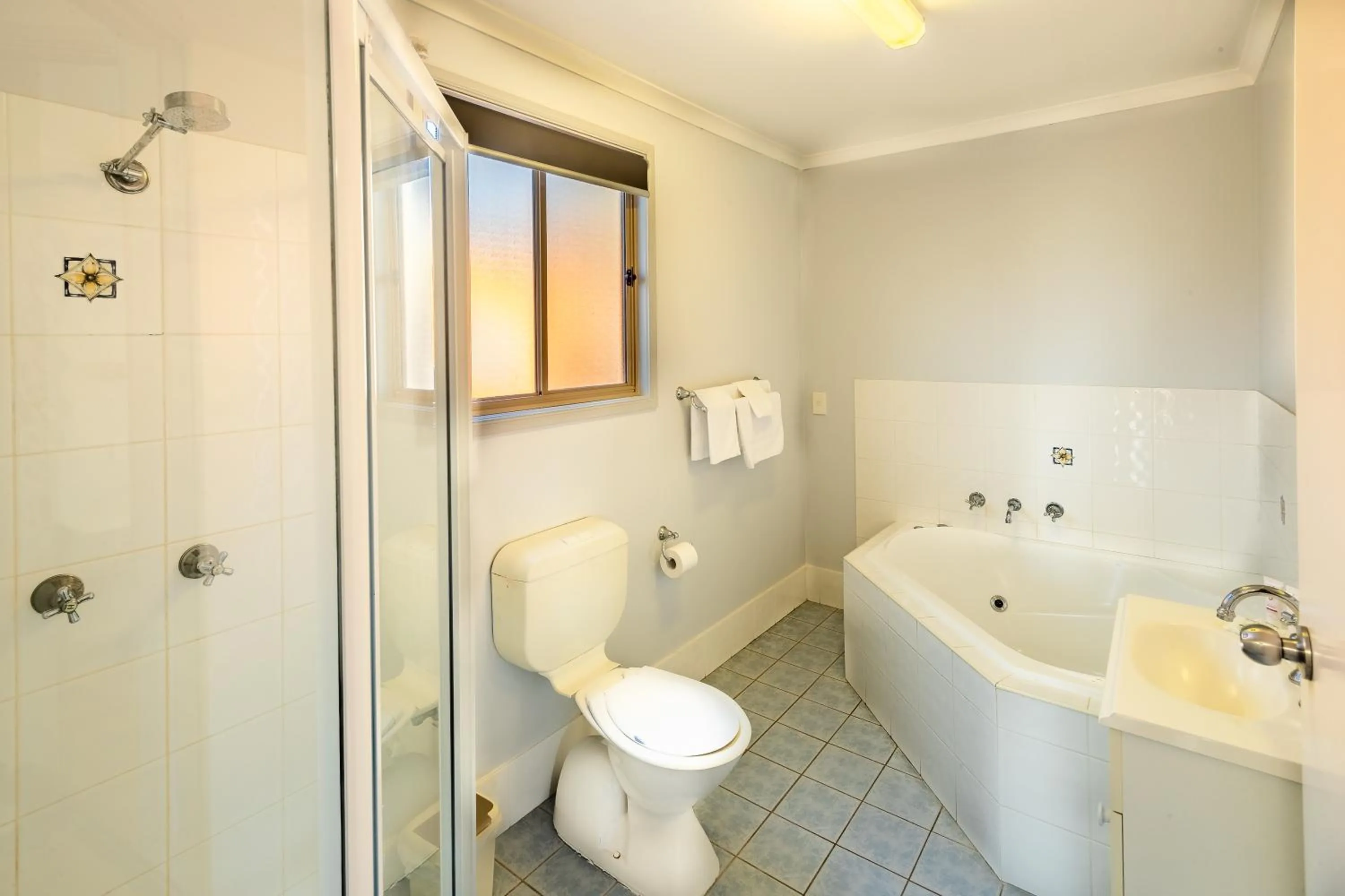 Bathroom in Ingenia Holidays Bonny Hills