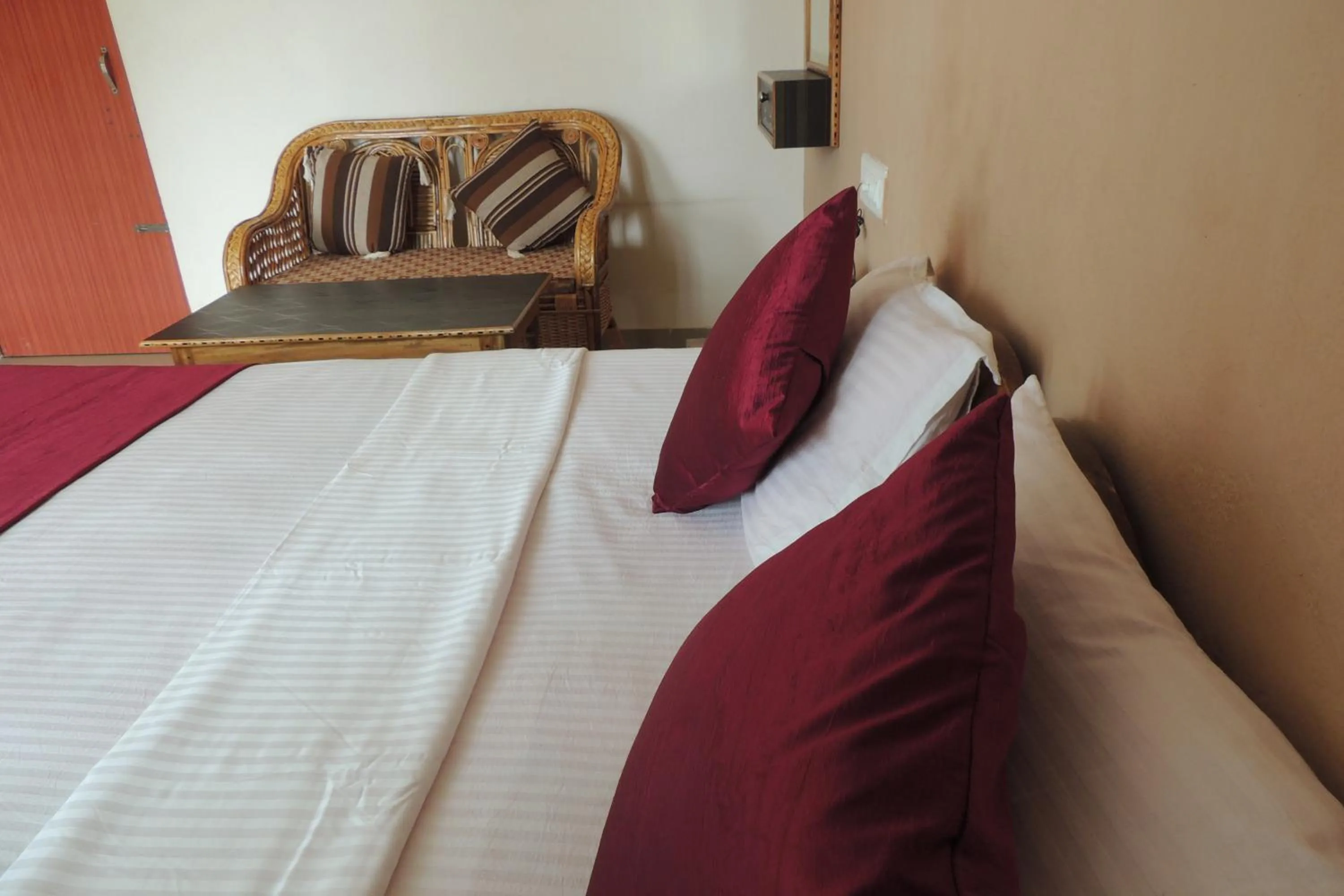 bunk bed, Bed in Surya Inn