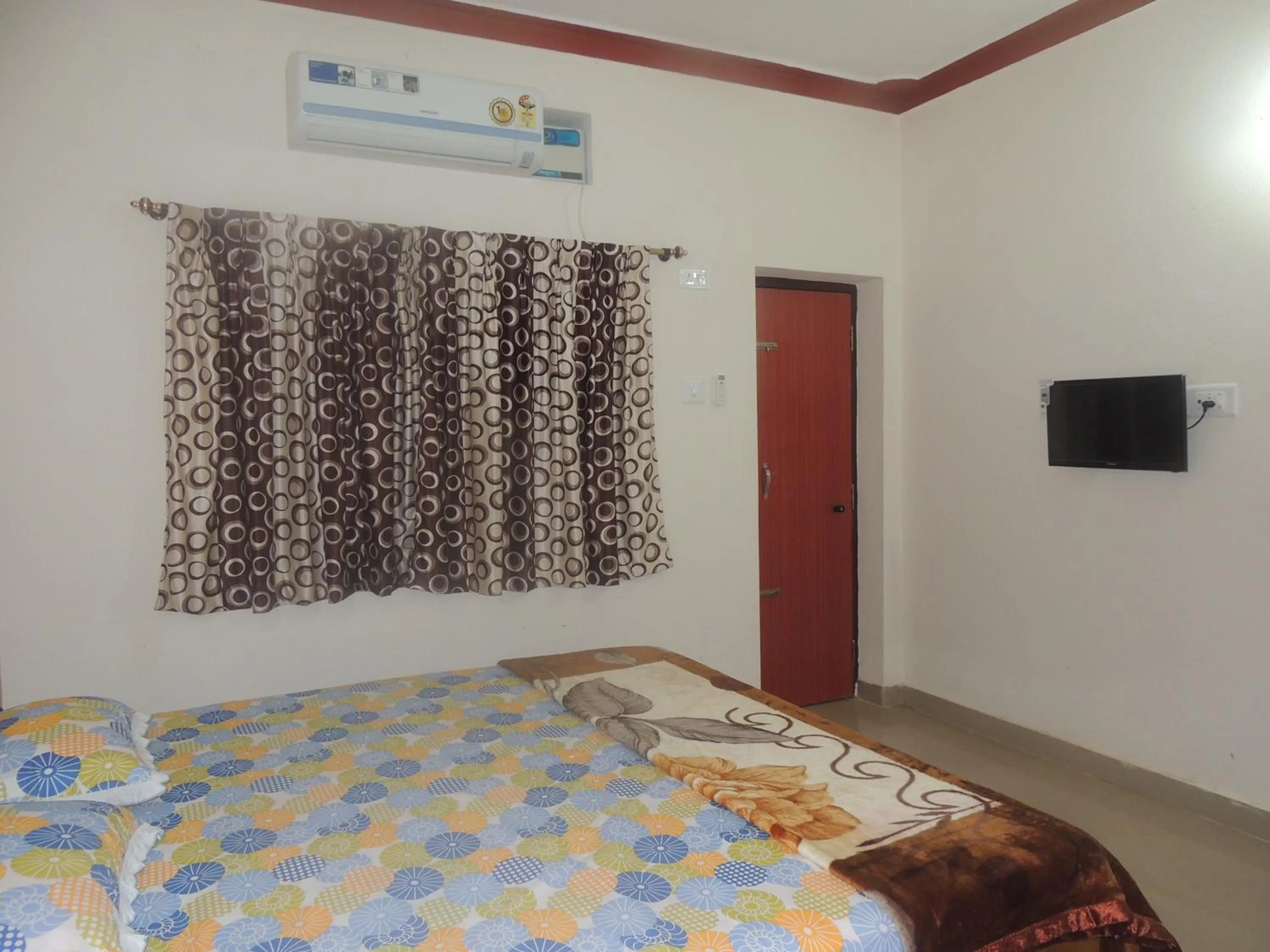 Bedroom, Bed in Surya Inn