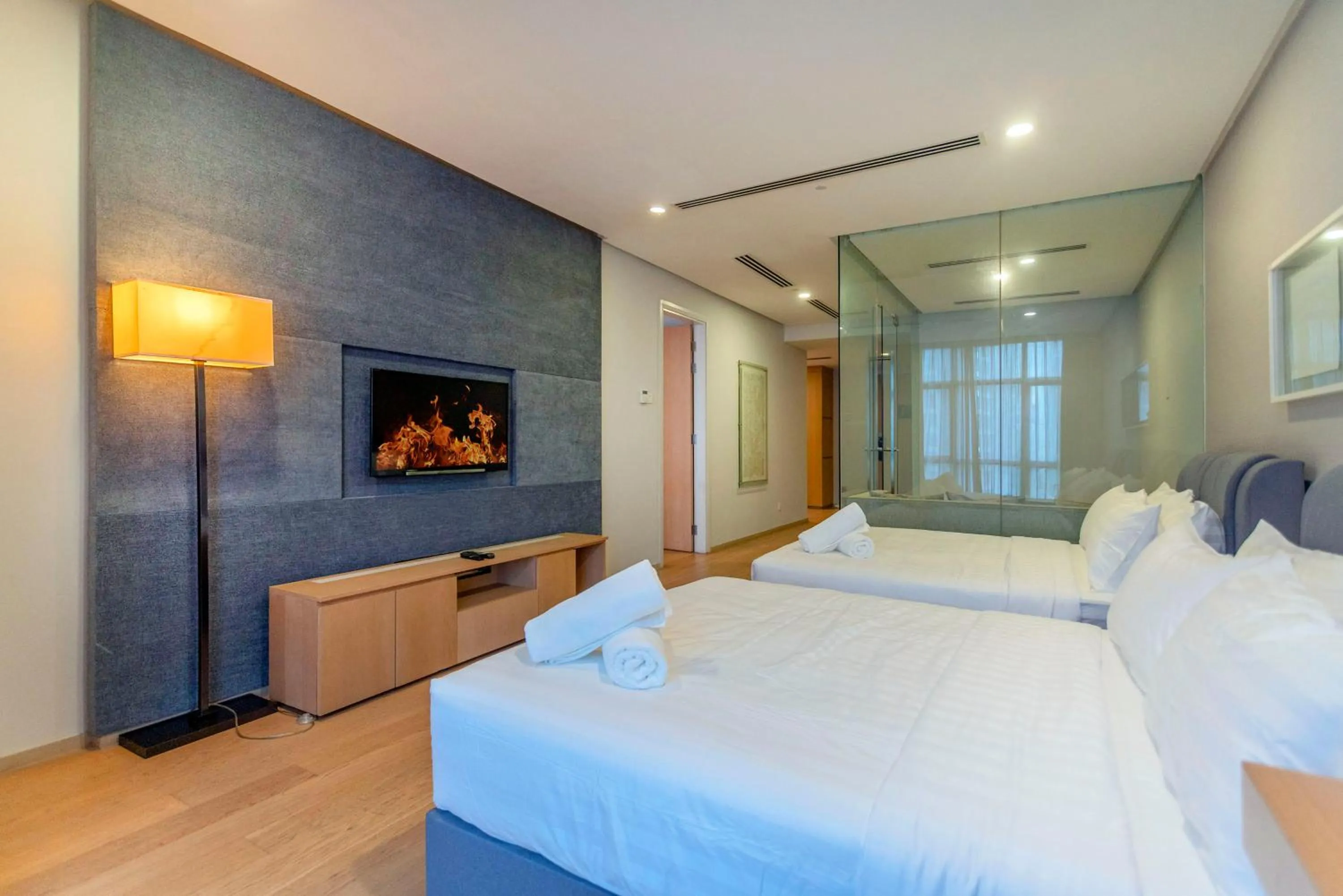 Bed in 188 Suites with Washer and Bathtub near KLCC Kula Lumpur