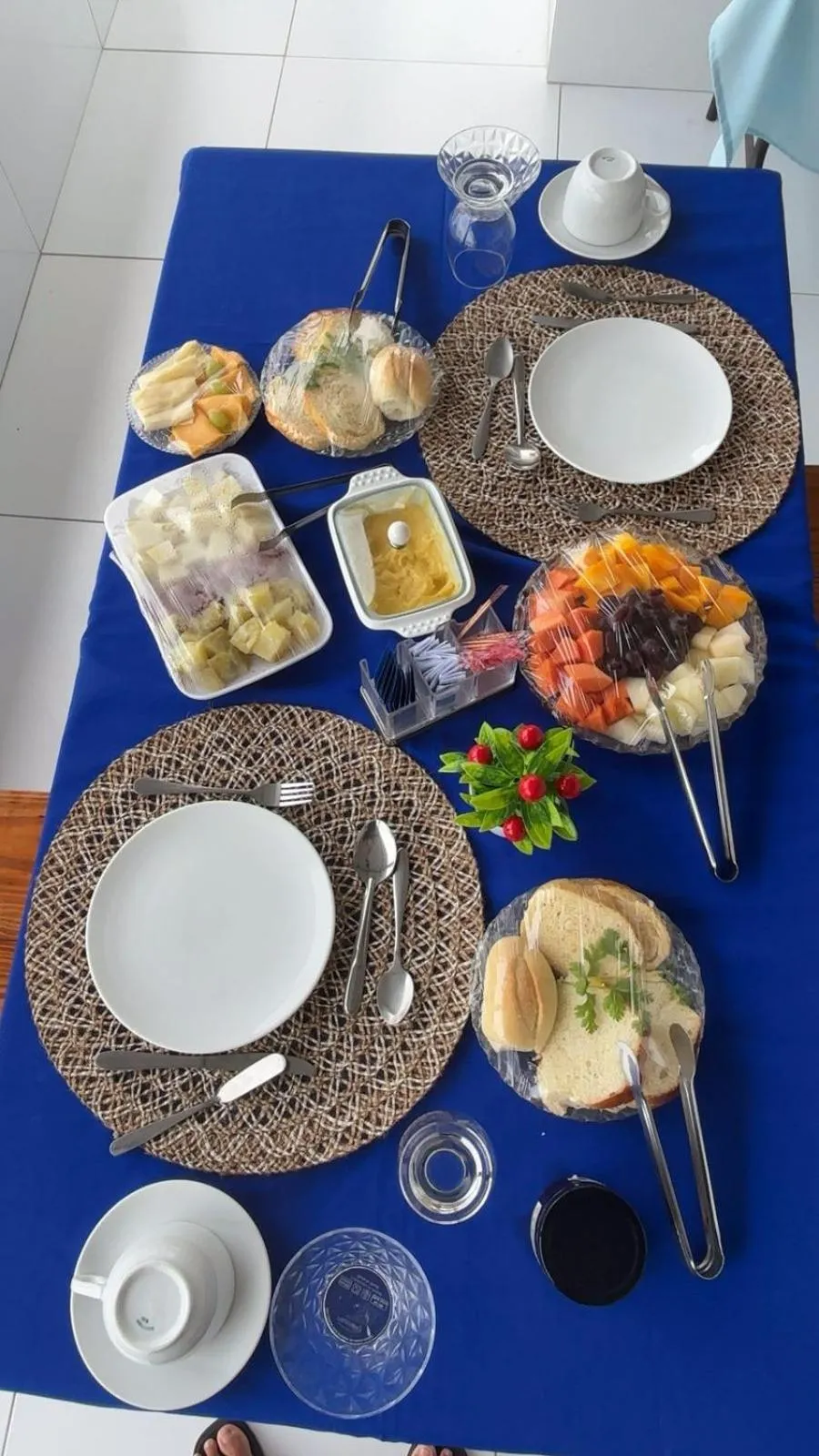 Food and drinks in Dellas Pousada