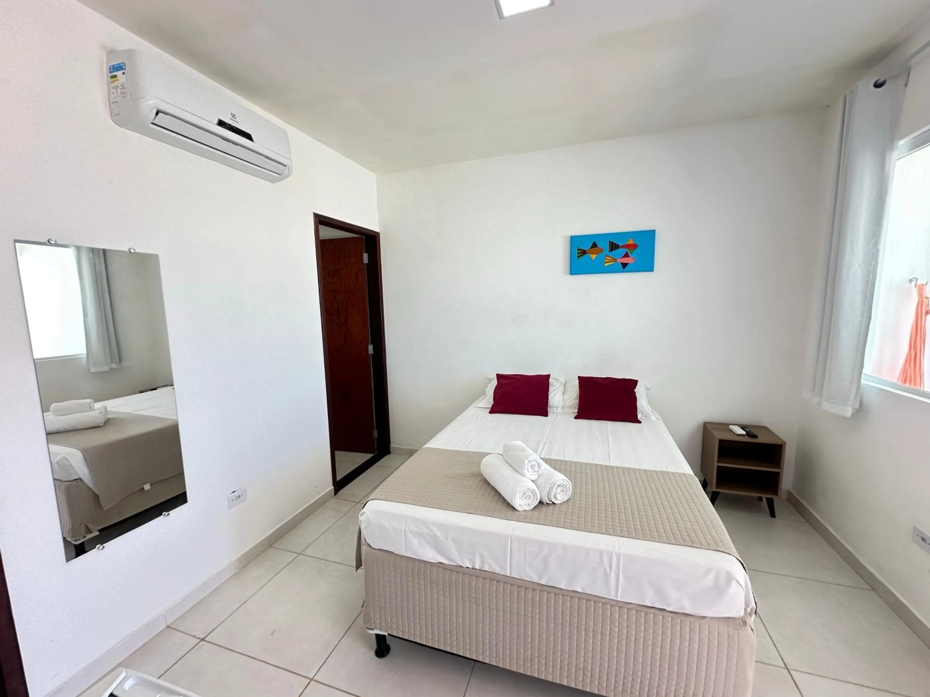 Photo of the whole room, Bed in Dellas Pousada