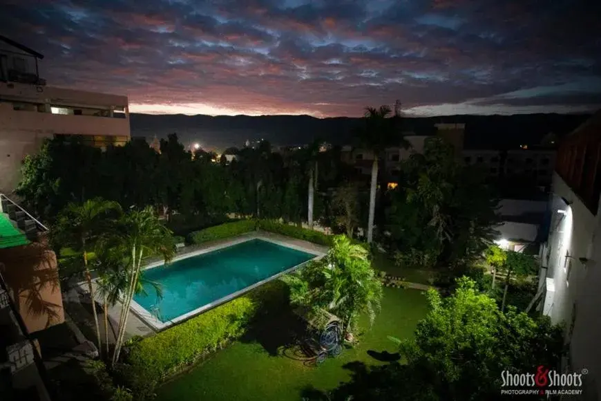 Nav Ratan Palace Nav Ratan Palace