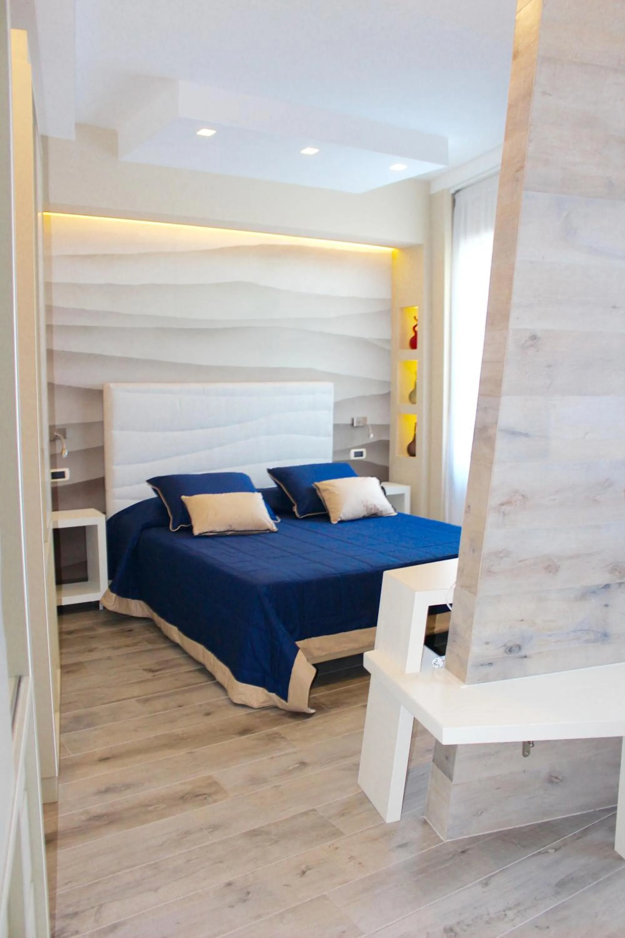 People, Bed in Astoria Hotel