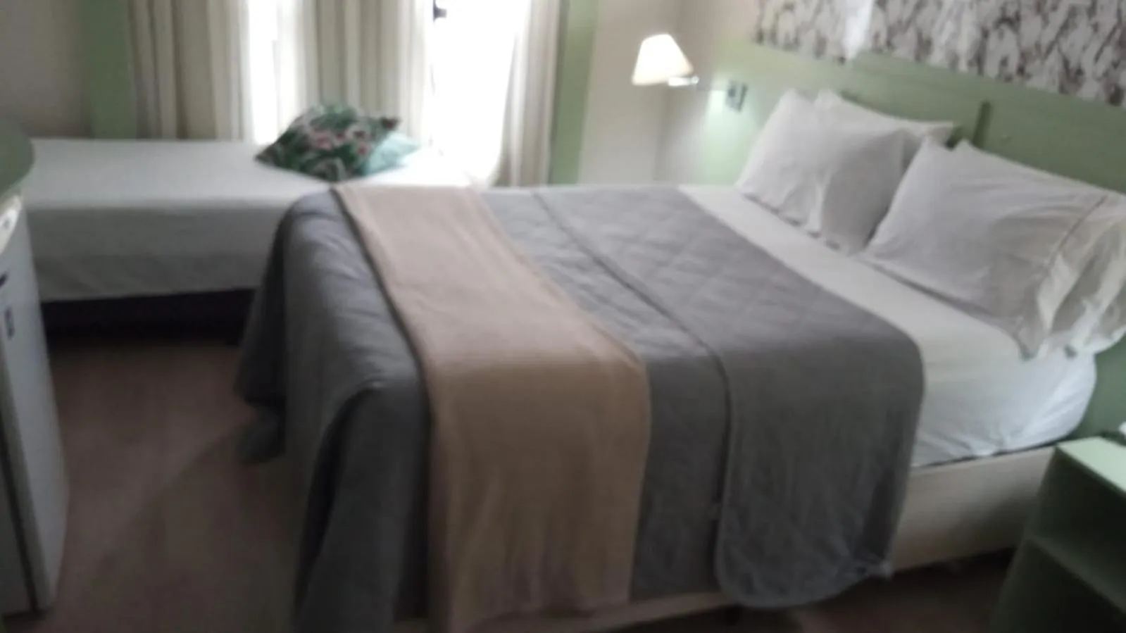 Bed in comfort hotel 413 anfitriã