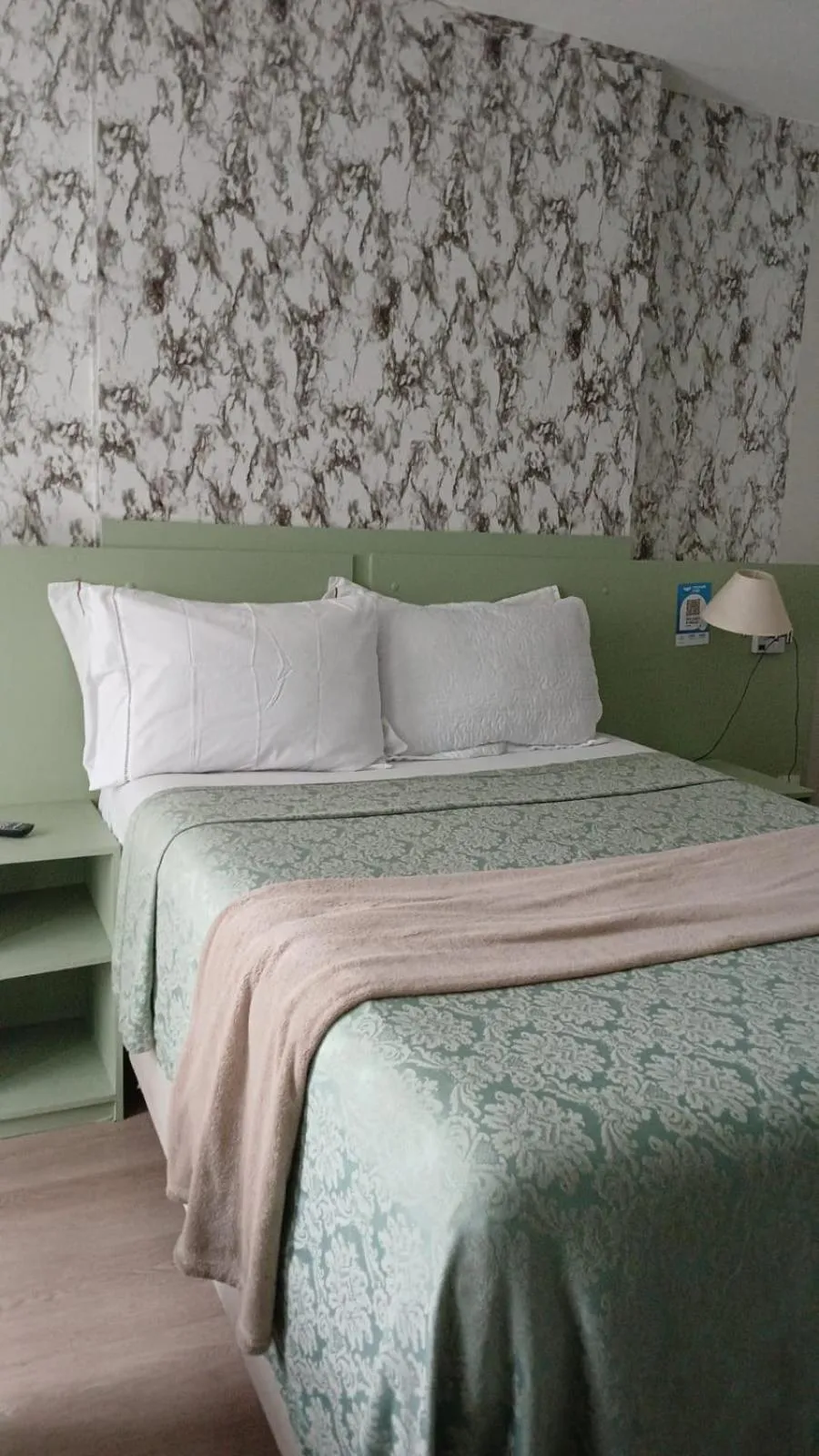 Bed in comfort hotel 413 anfitriã