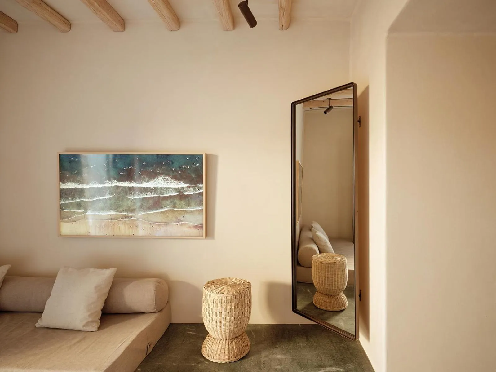 TV and multimedia in NOS Hotel & Villas