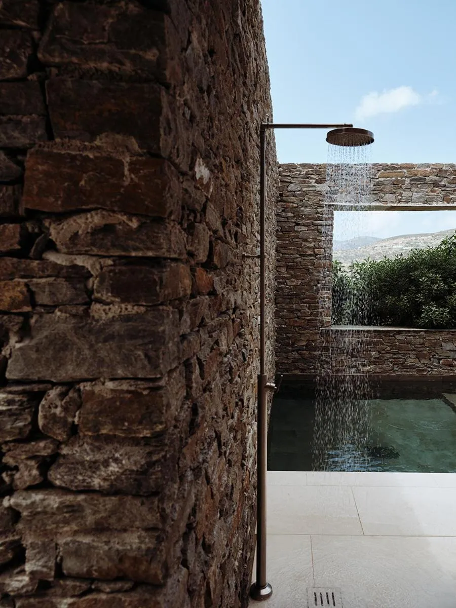 Shower in NOS Hotel & Villas